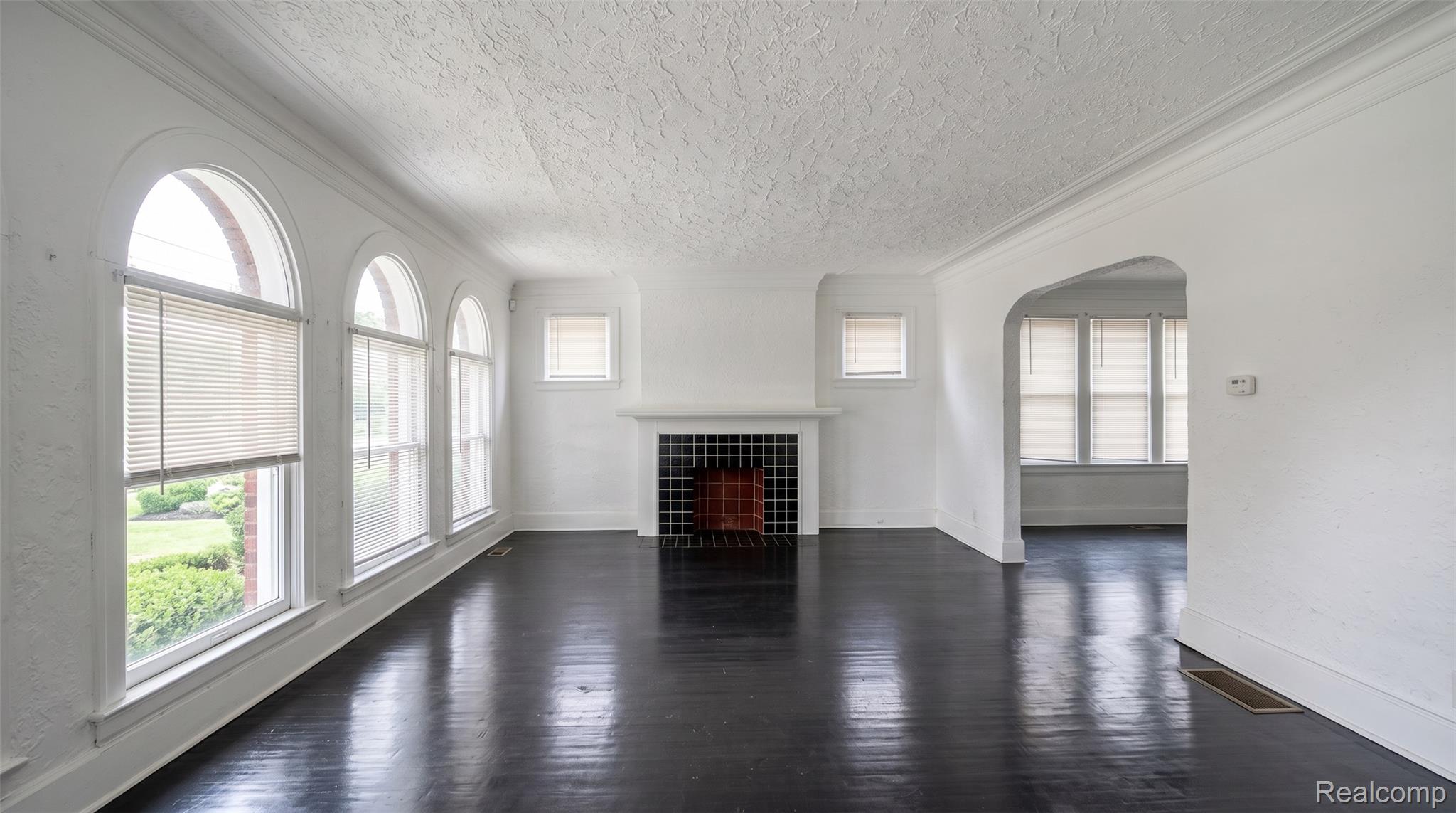 5771 Chatsworth Street Property Photo 5