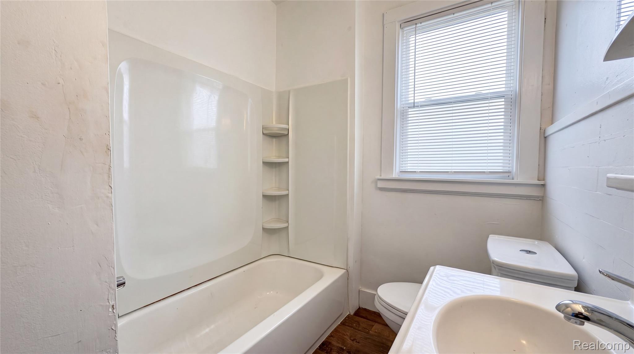 5771 Chatsworth Street Property Photo 11