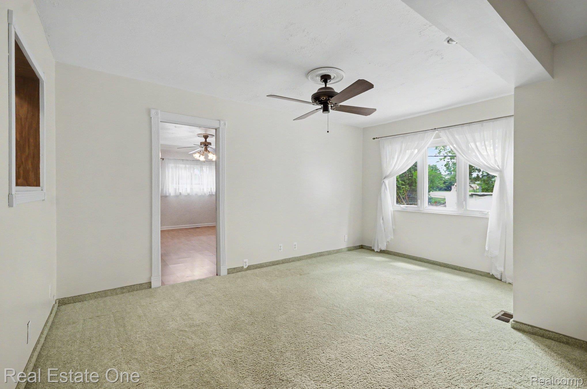 15064 Masonic Boulevard Property Photo 10
