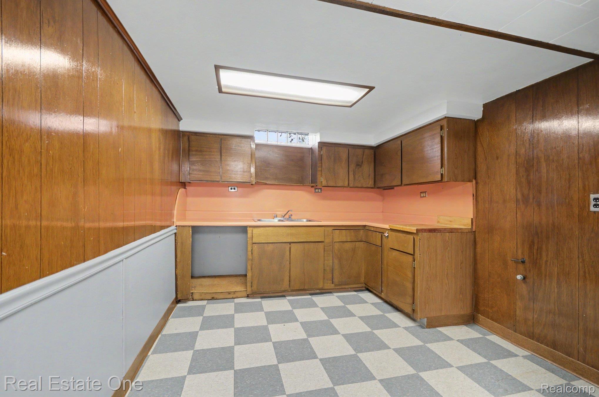 15064 Masonic Boulevard Property Photo 21