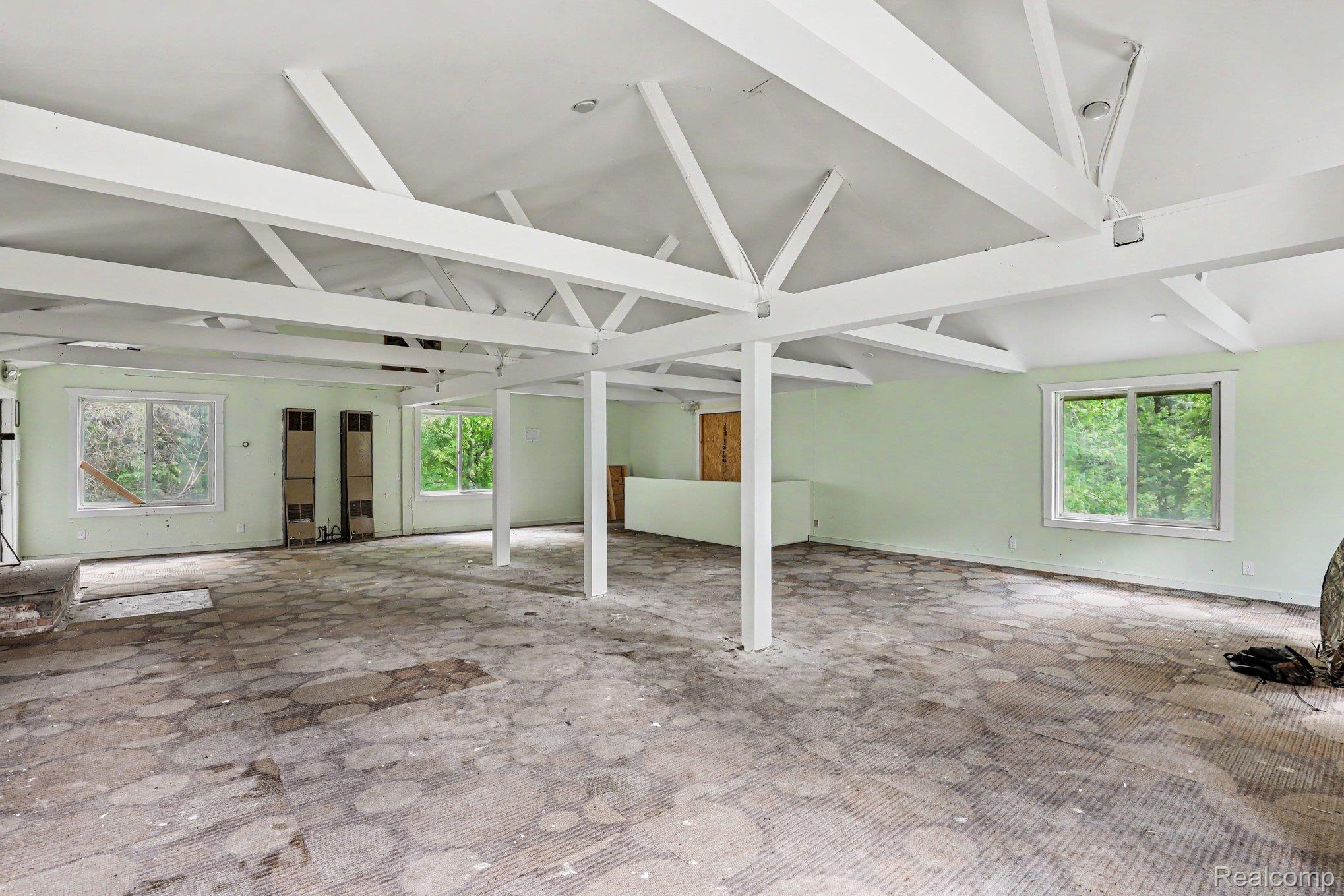 4202 Kingston Road Property Photo 10