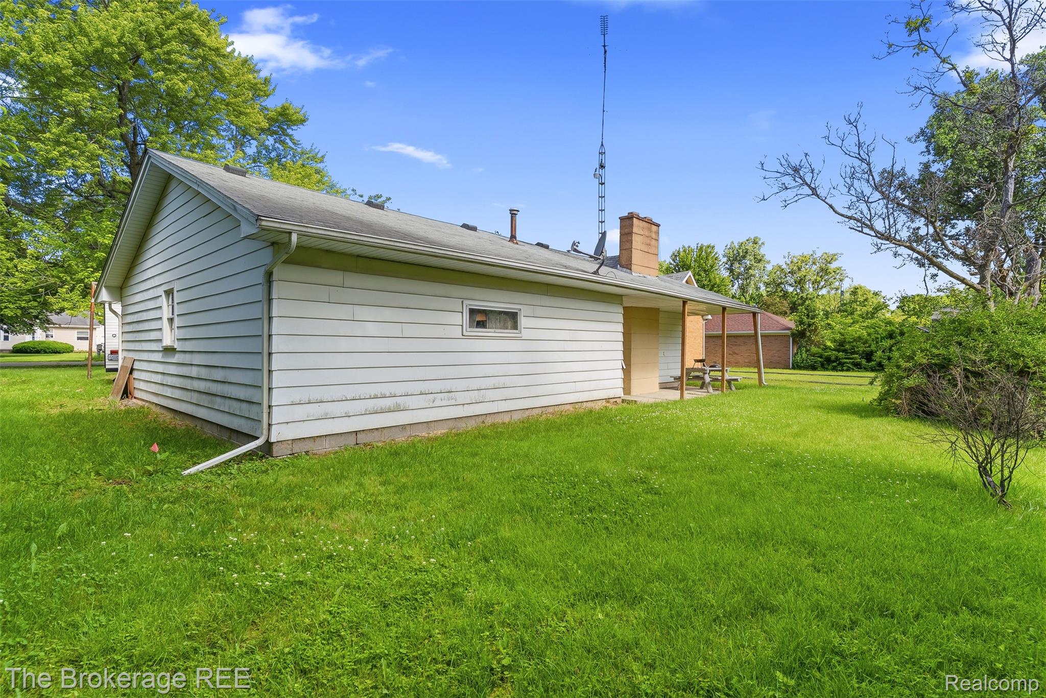 3290 Drexel Avenue Property Photo 7