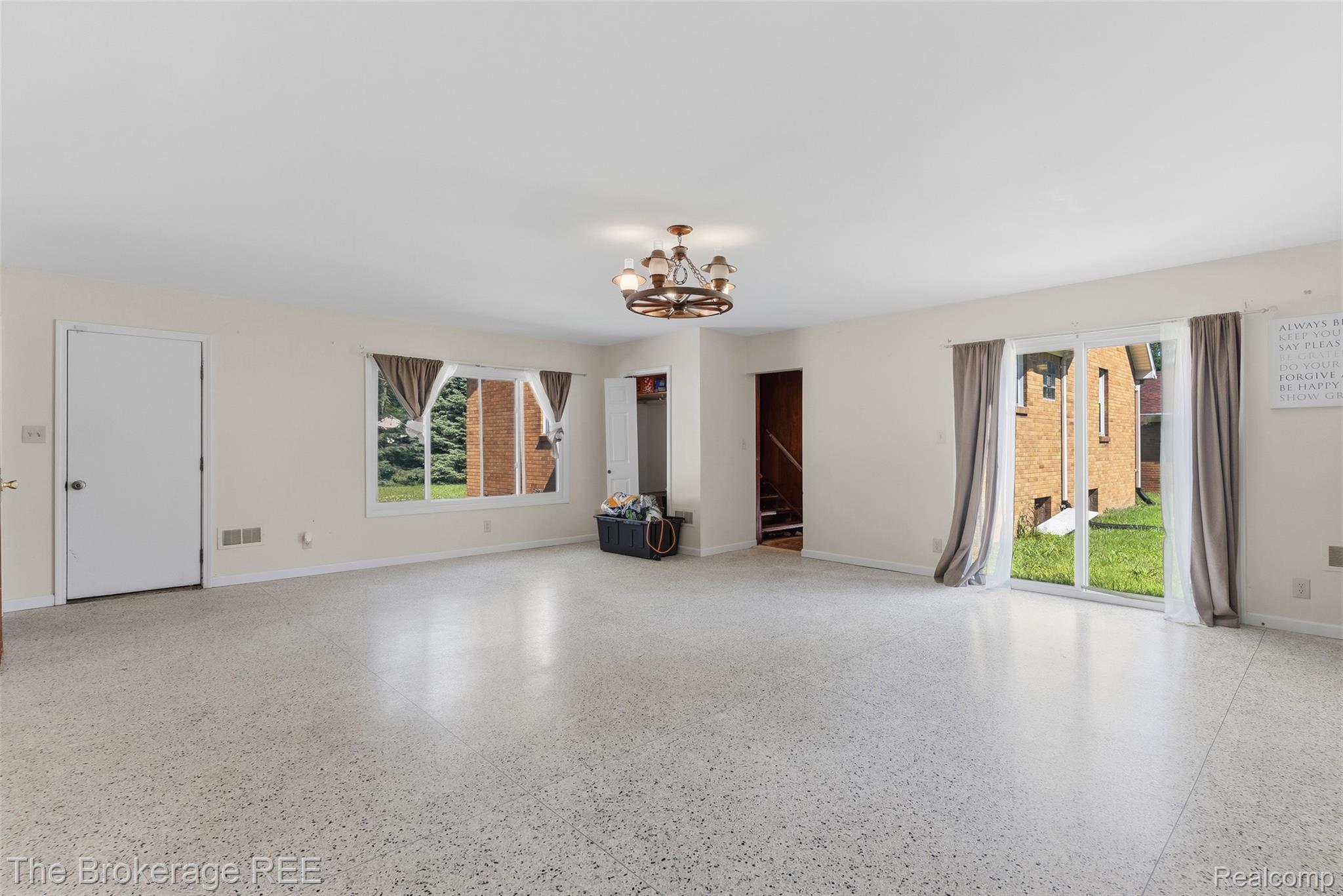 3290 Drexel Avenue Property Photo 28