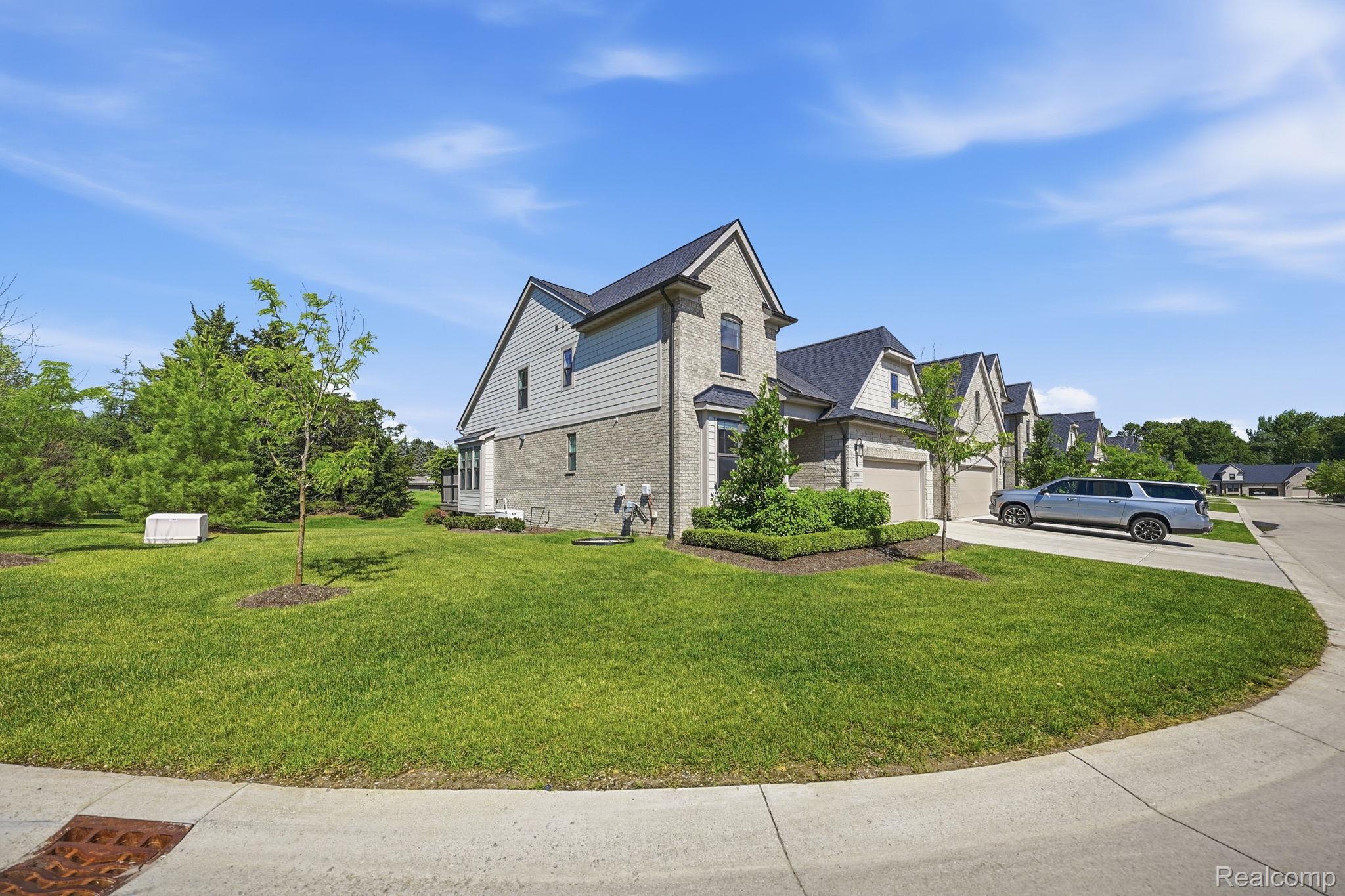 3898 Albatross Court Property Photo 4