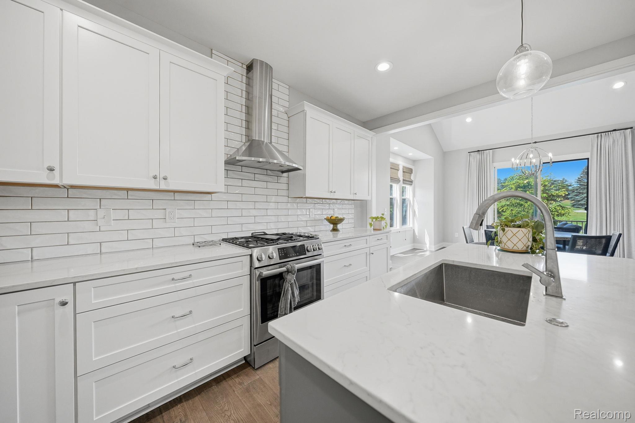 3898 Albatross Court Property Photo 18