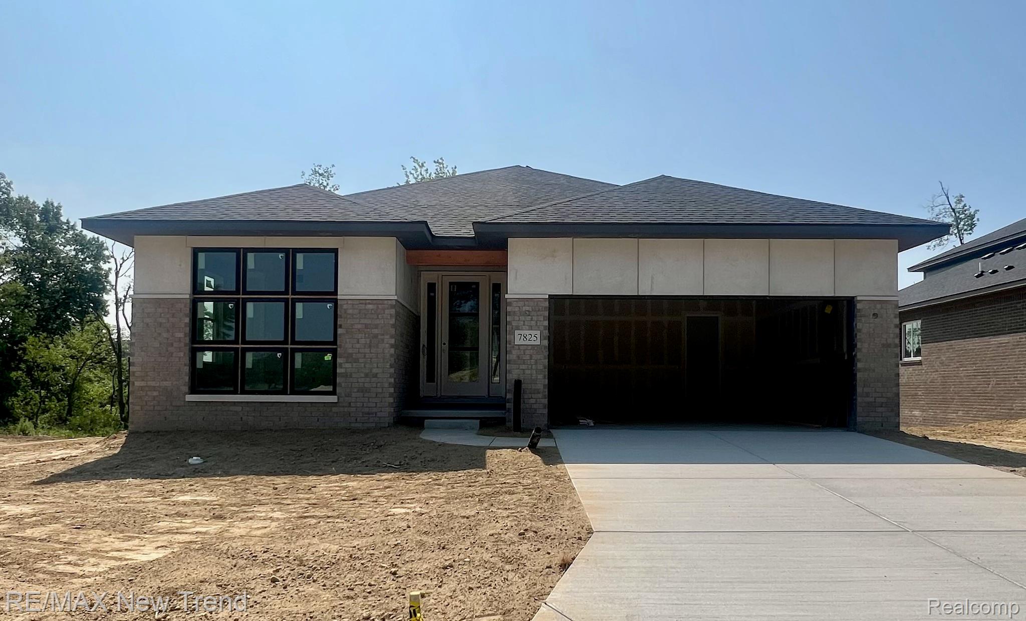 7825 Trailside Court Property Photo 1