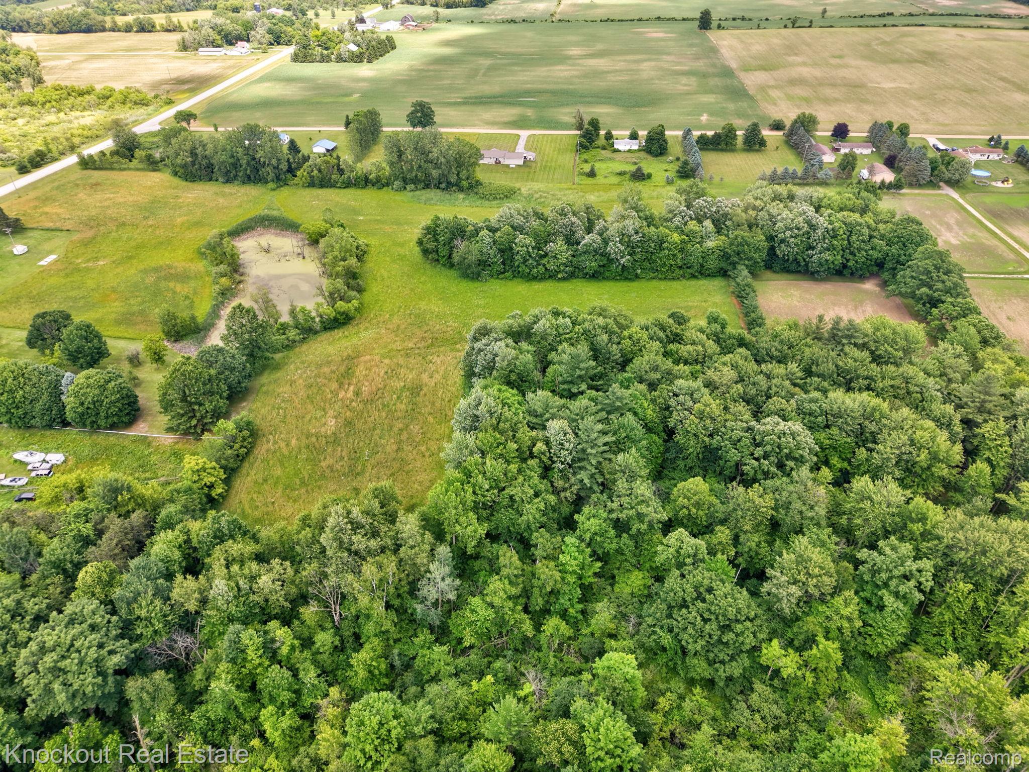 4500 Birch Run Road Property Photo 17