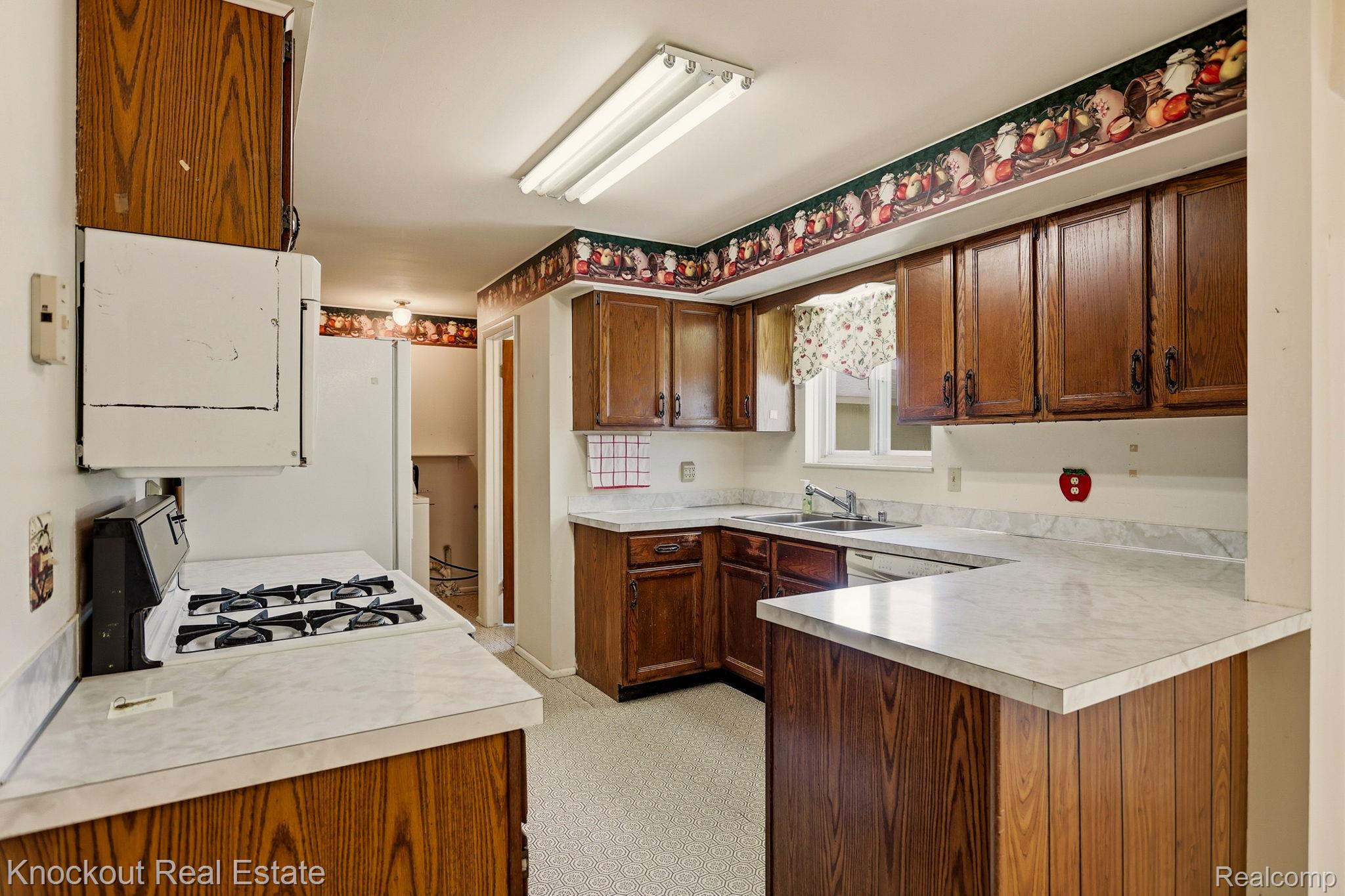 4585 Birch Run Road Property Photo 15