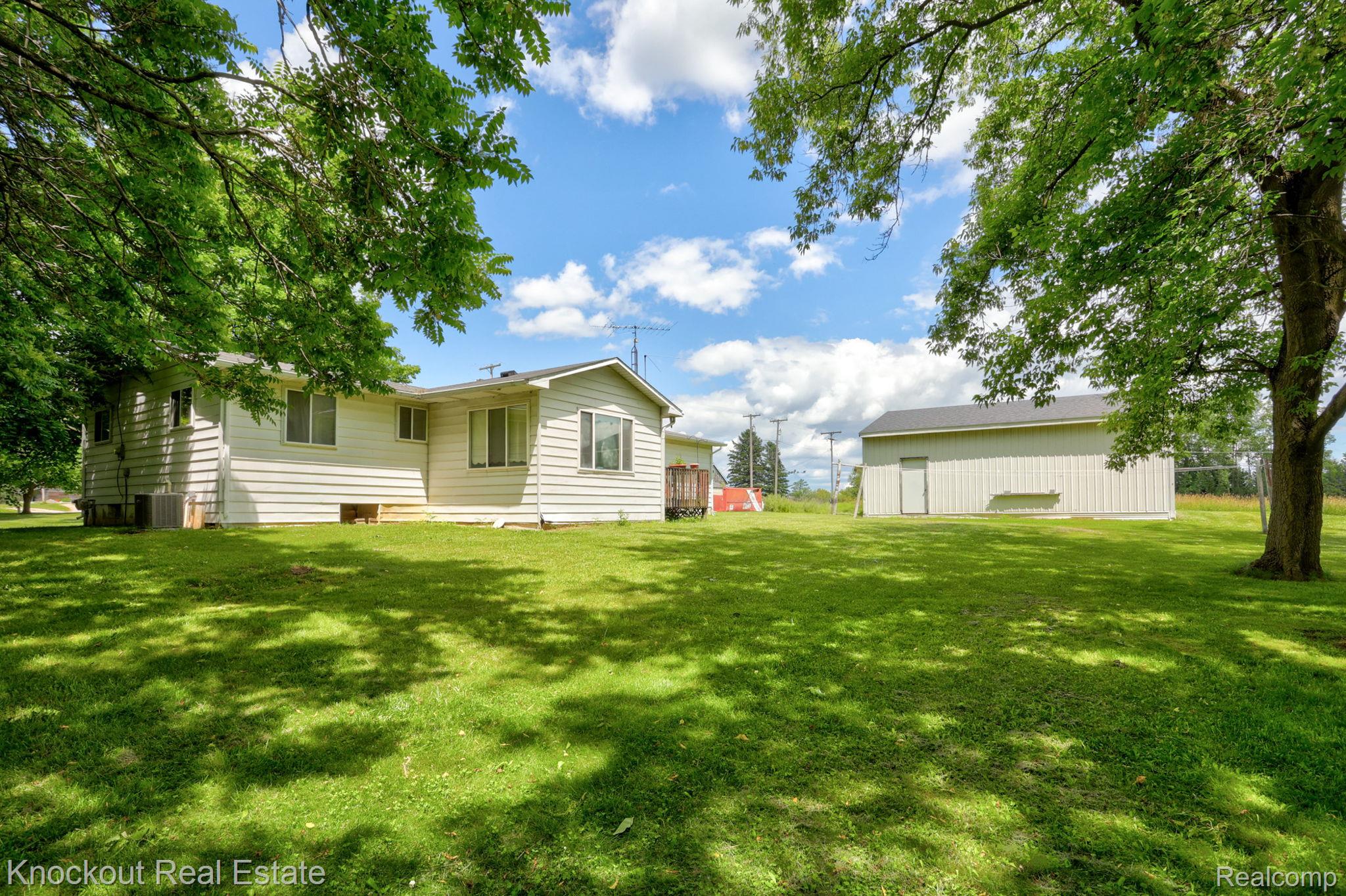 4585 Birch Run Road Property Photo 42