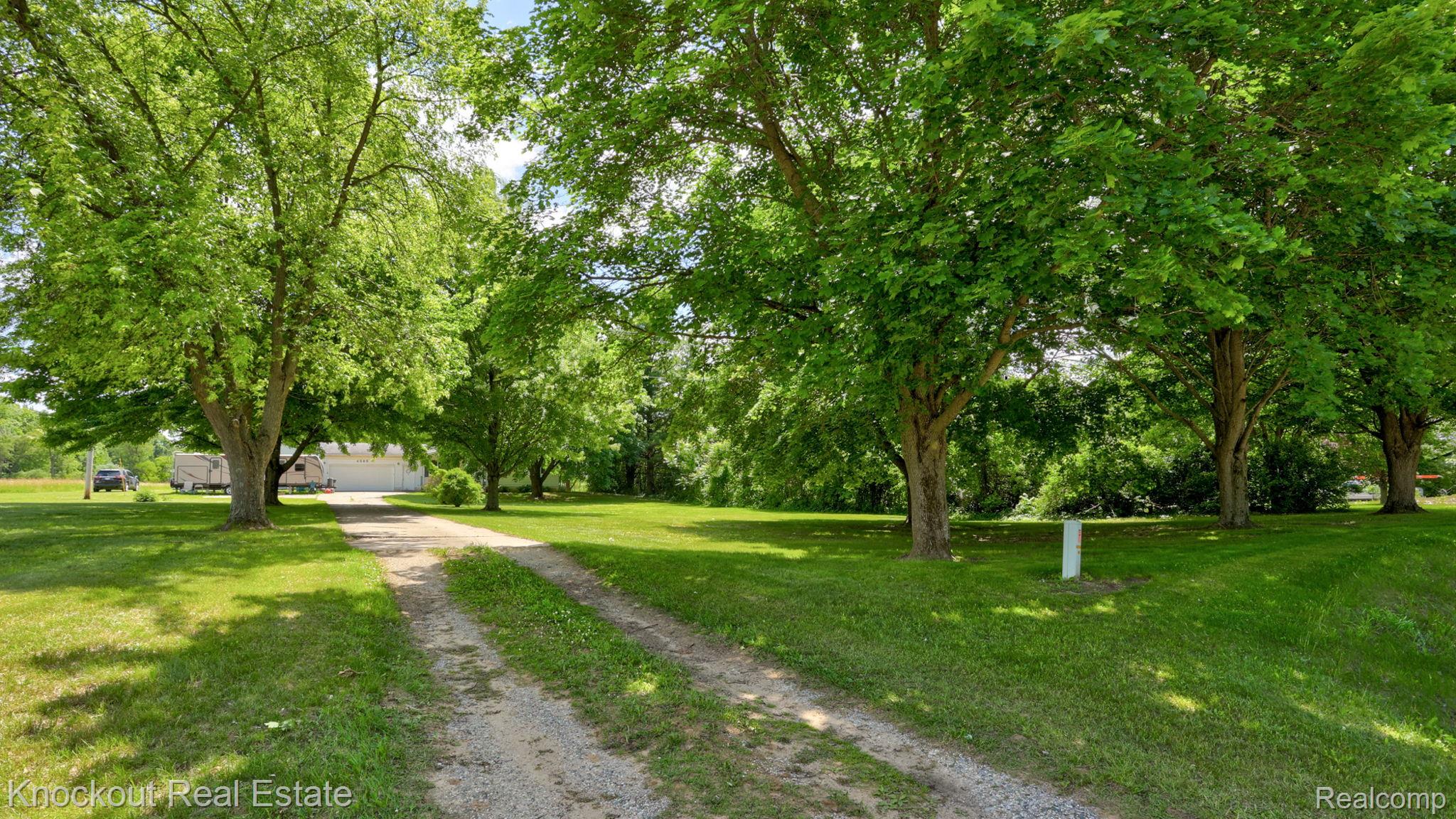 4585 Birch Run Road Property Photo 45