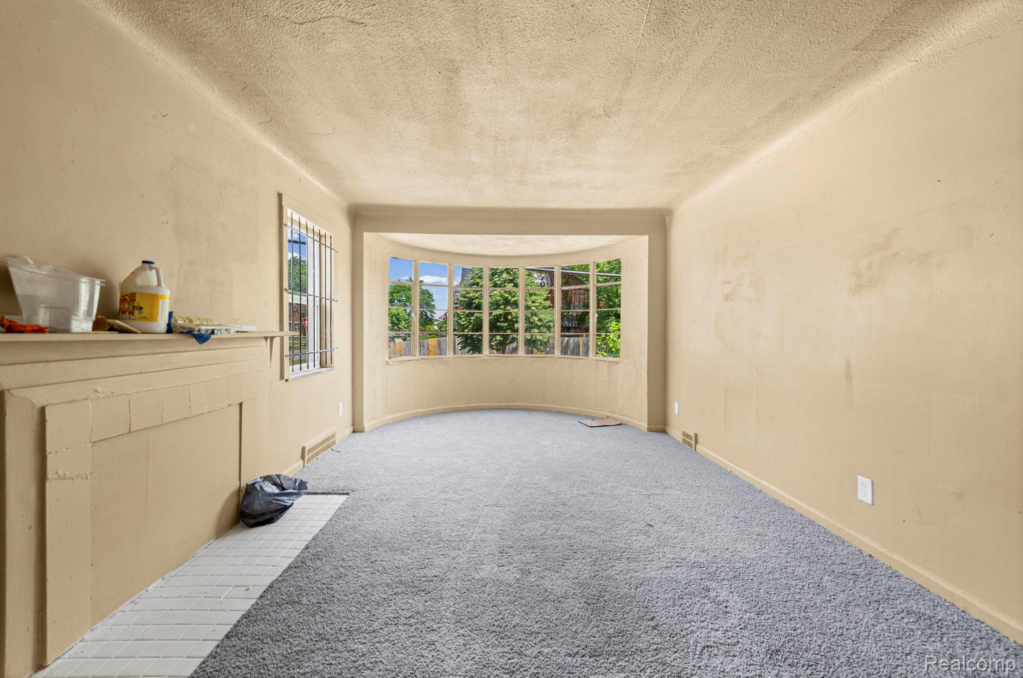 10270 Beaconsfield Street Property Photo 4