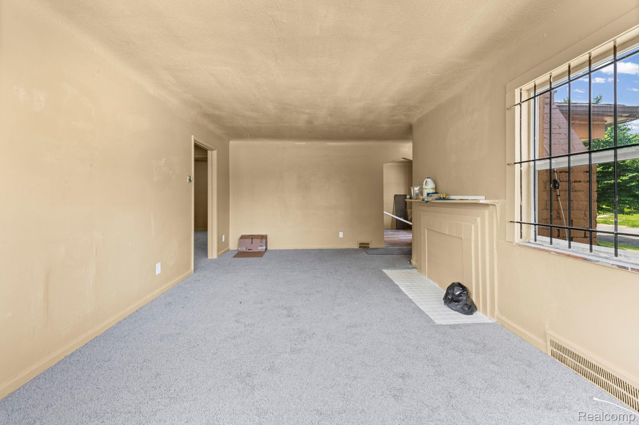 10270 Beaconsfield Street Property Photo 5