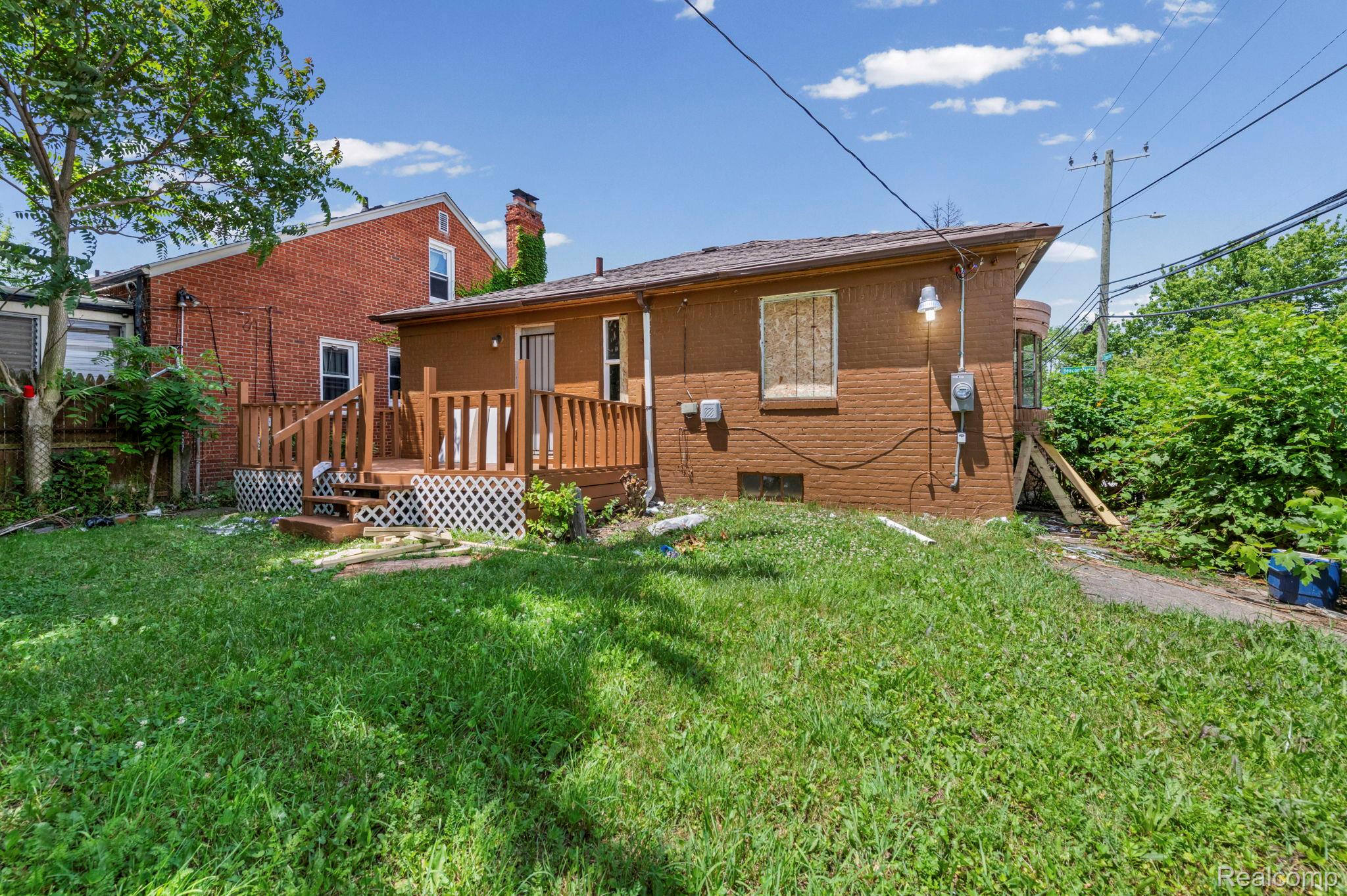10270 Beaconsfield Street Property Photo 14