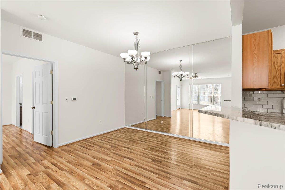 17104 Chesapeake Circle Property Photo 9