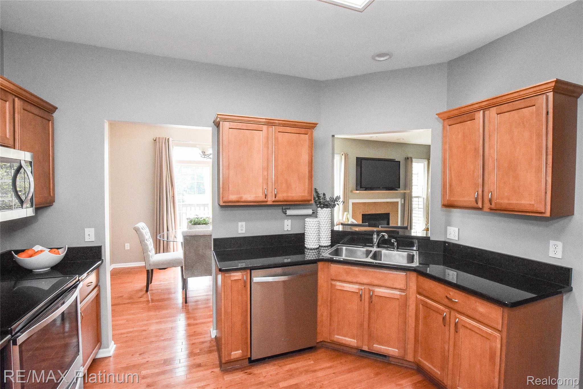 1661 Sanctuary Circle Property Photo 11