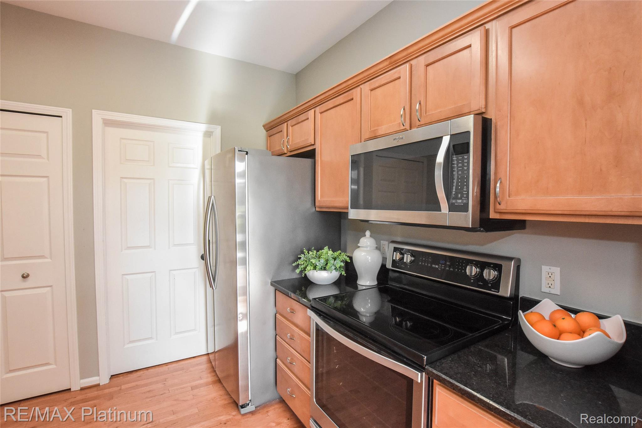 1661 Sanctuary Circle Property Photo 12