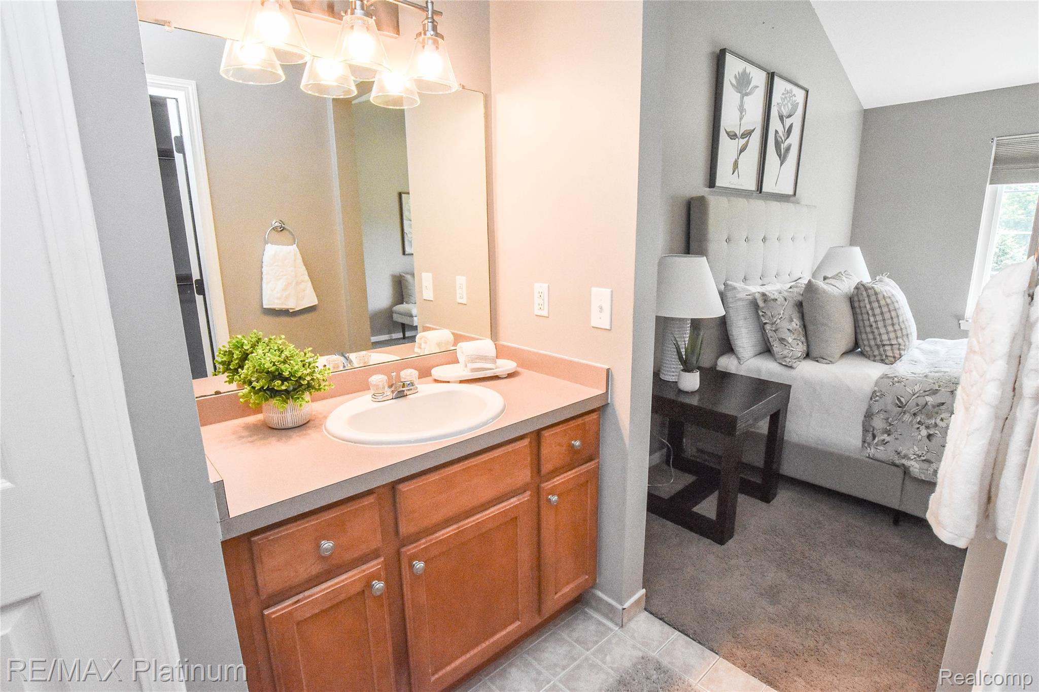 1661 Sanctuary Circle Property Photo 21