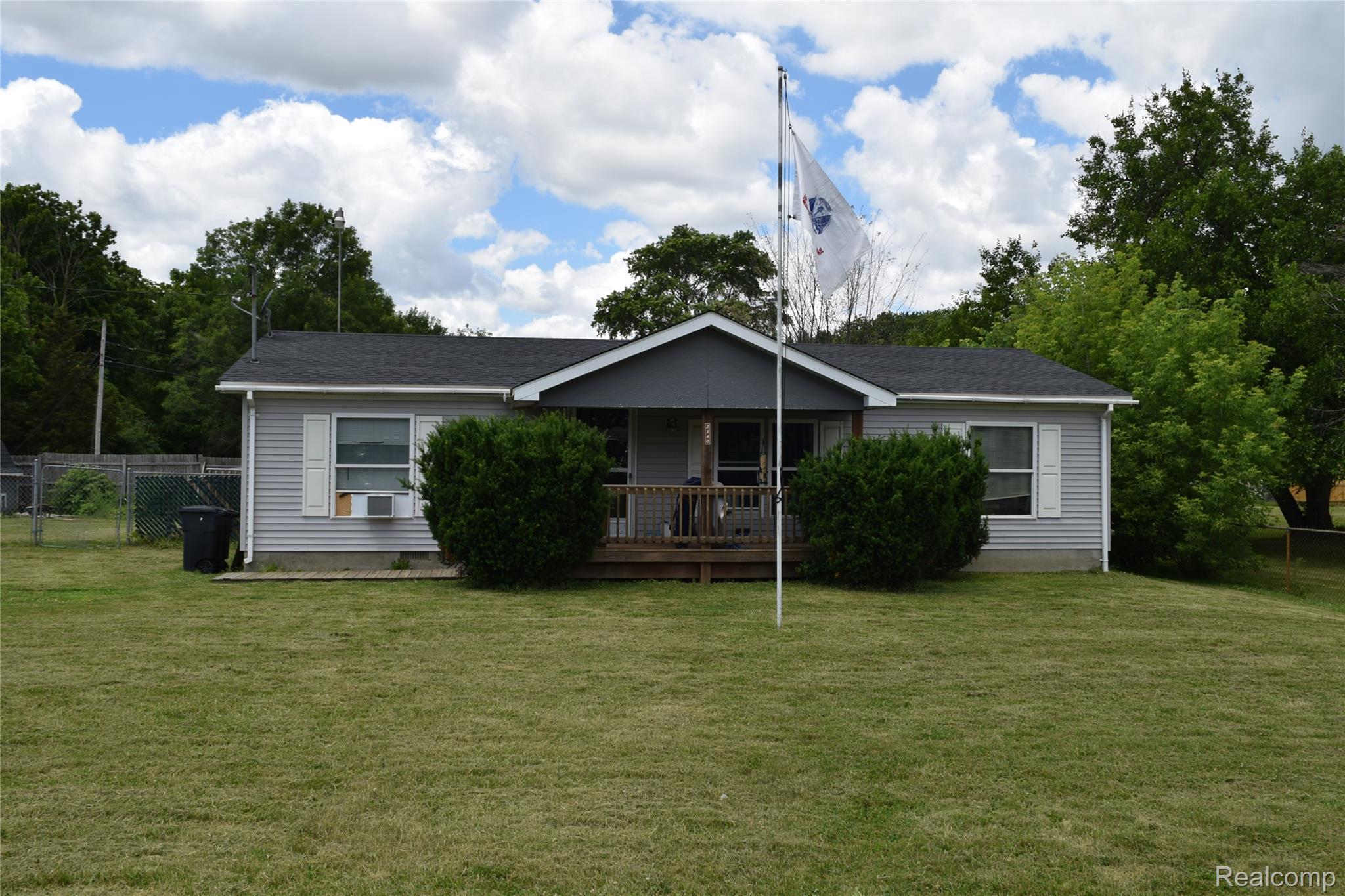 2140 S Dye Road Property Photo 1