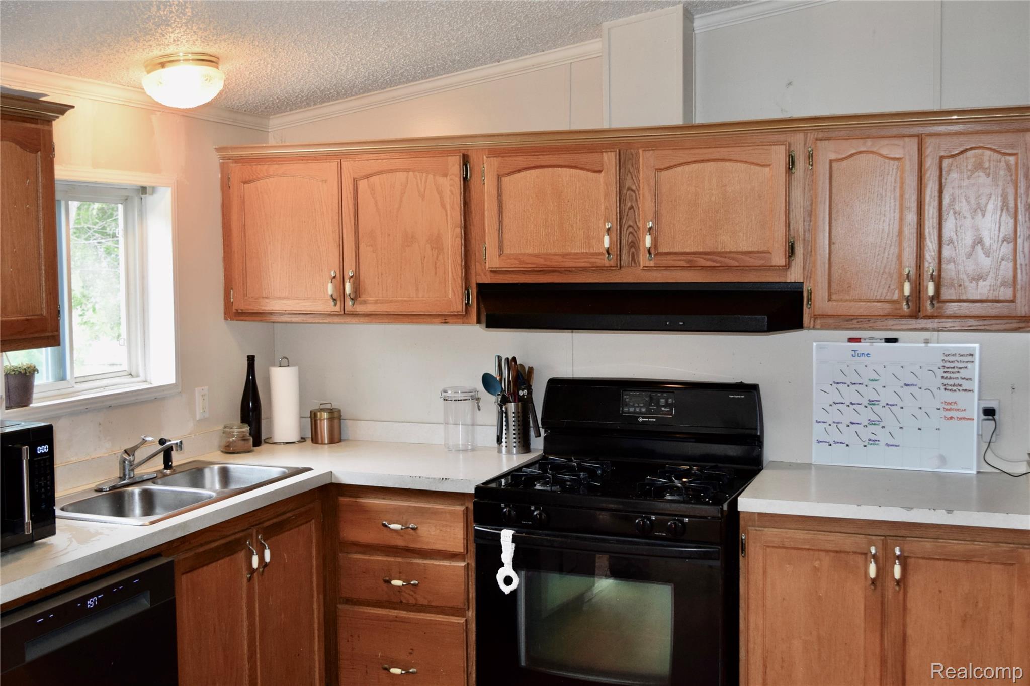 2140 S Dye Road Property Photo 5