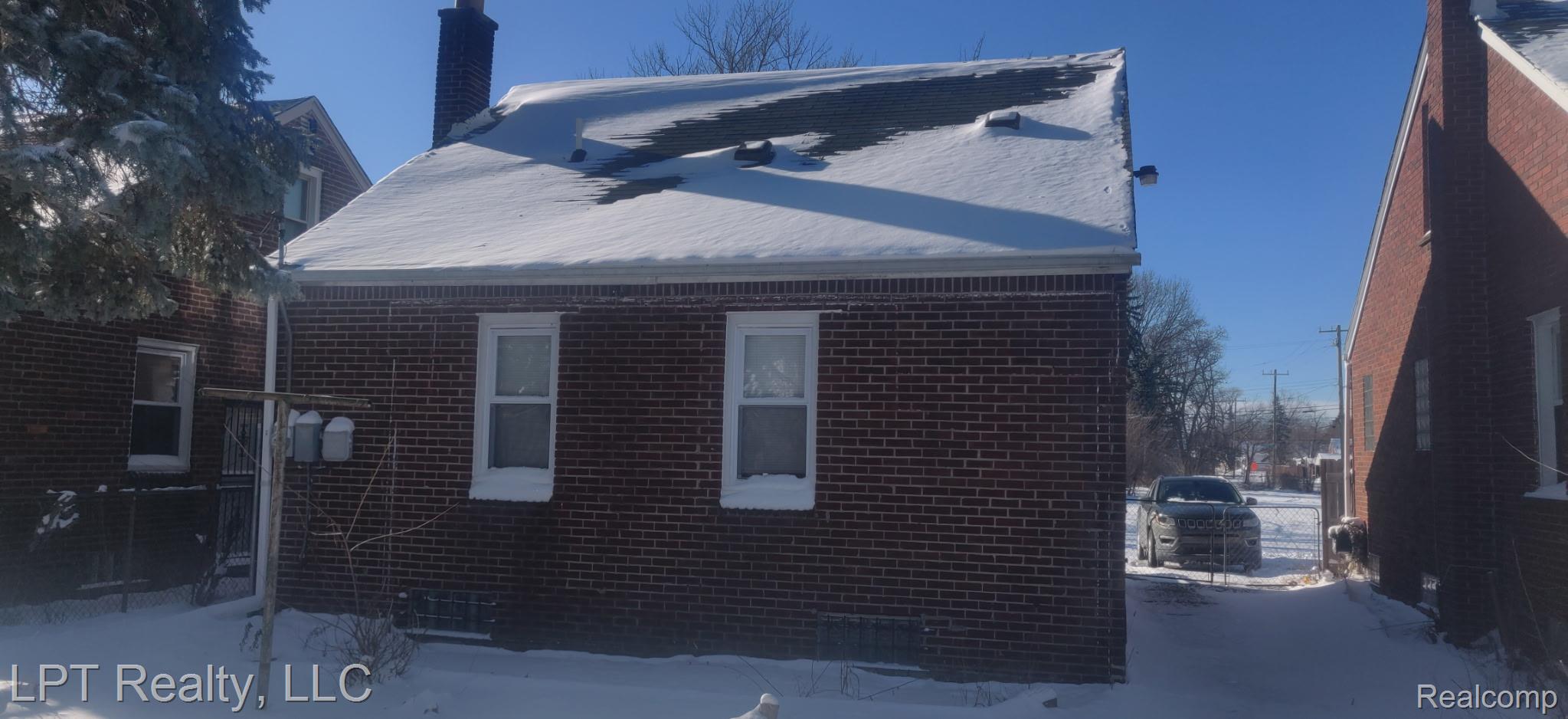 8508 Plainview Avenue Property Photo 3