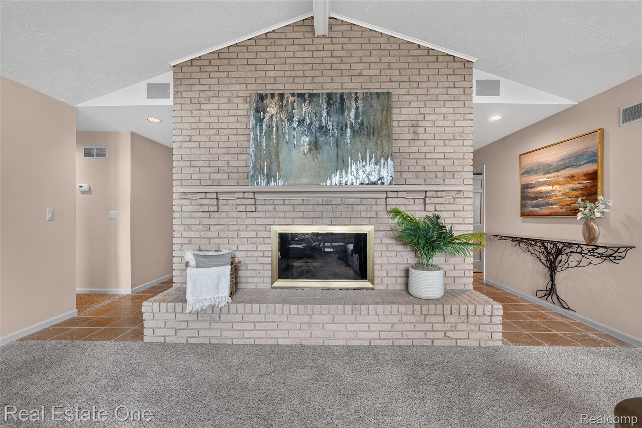 5161 Ledgewood Drive Property Photo 12