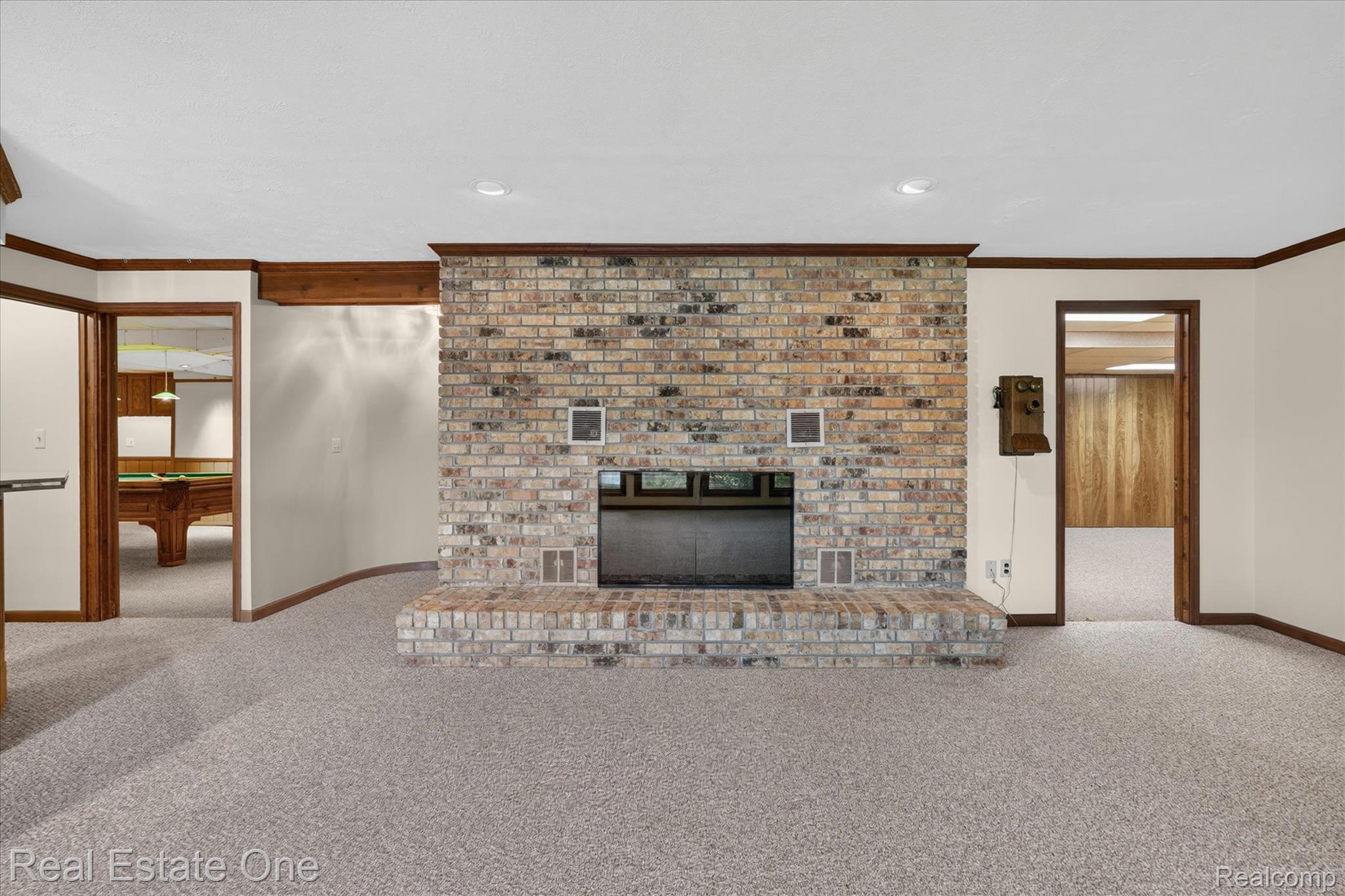 5161 Ledgewood Drive Property Photo 43