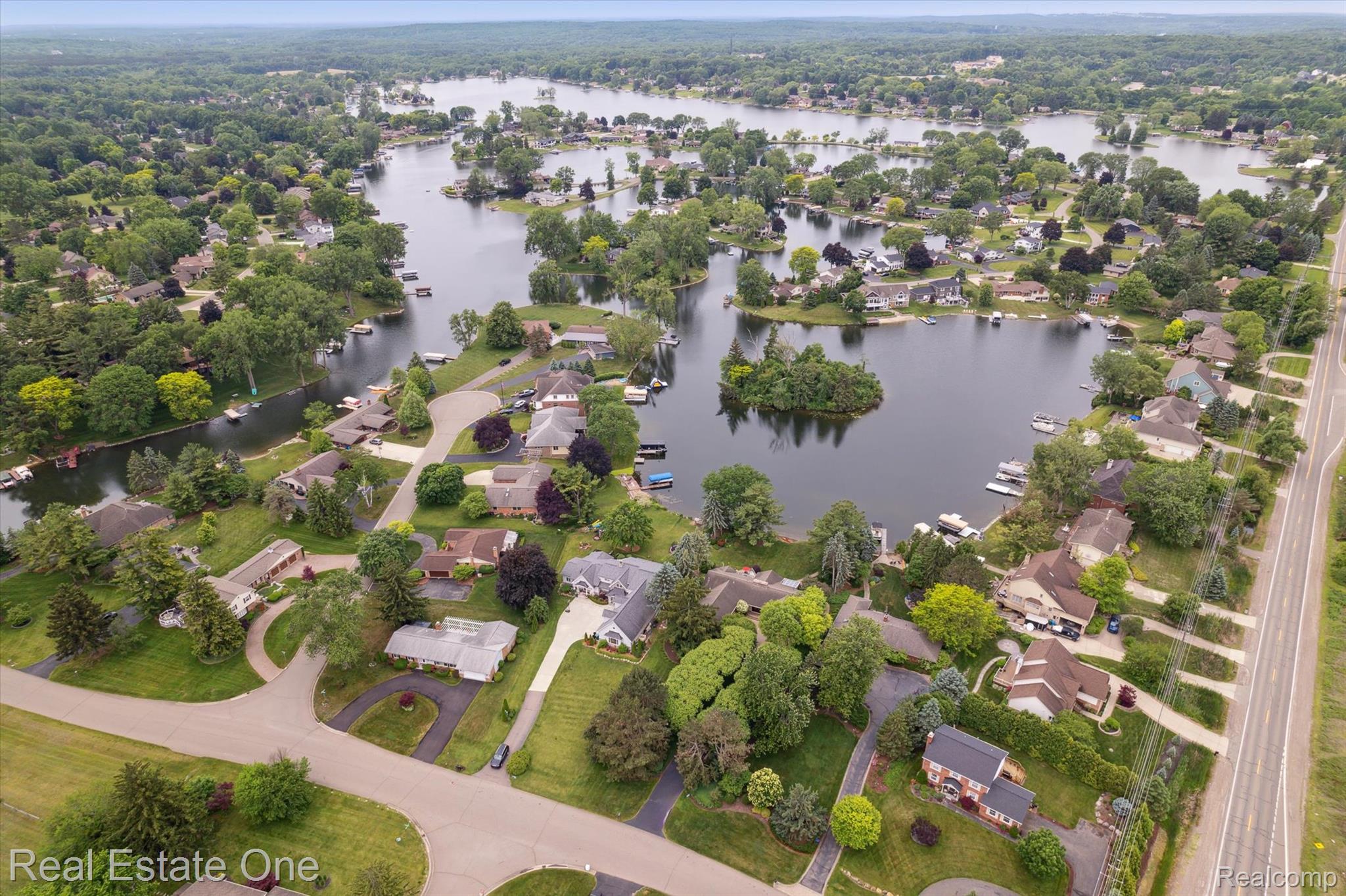5161 Ledgewood Drive Property Photo 62