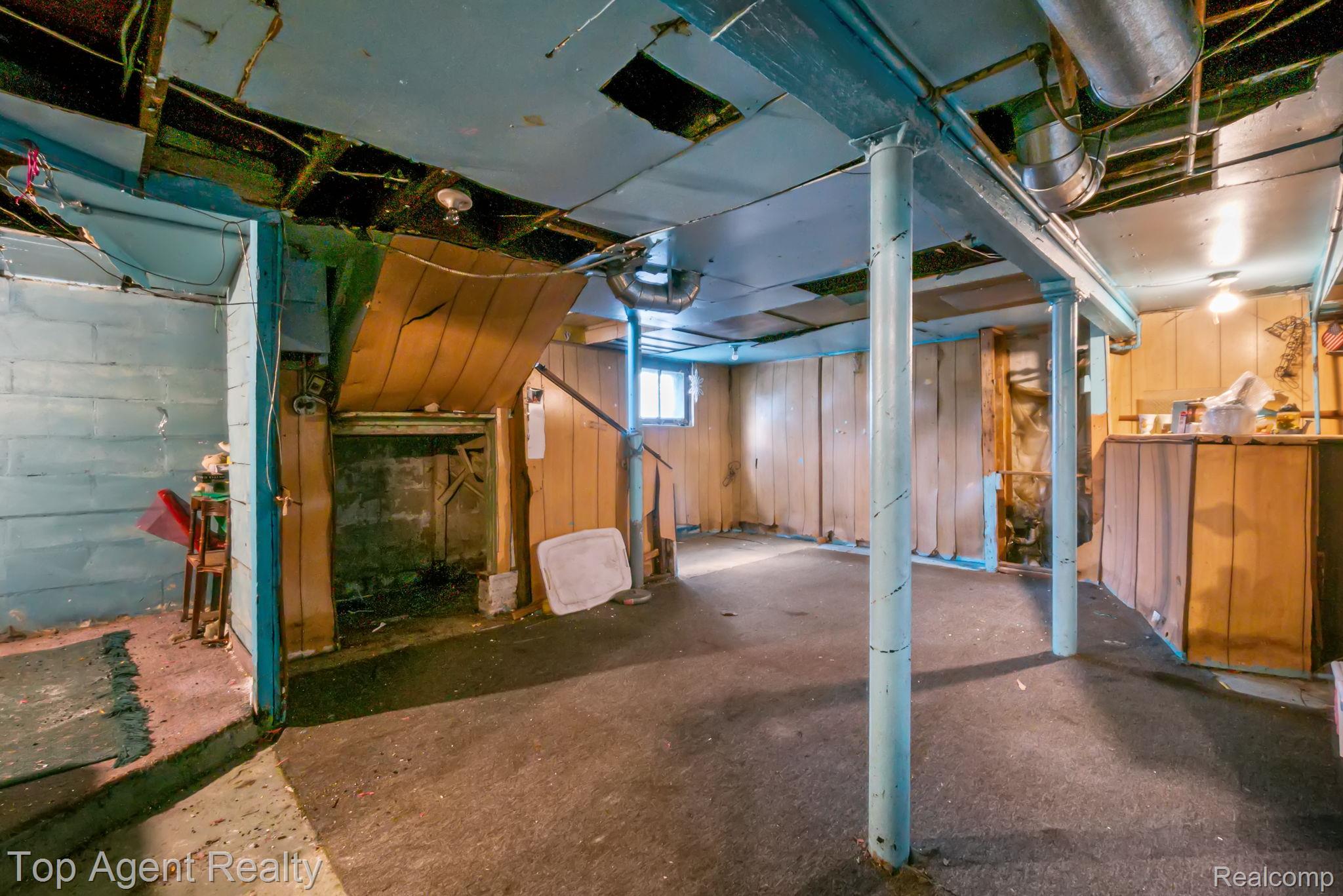 195 Eason Street Property Photo 26