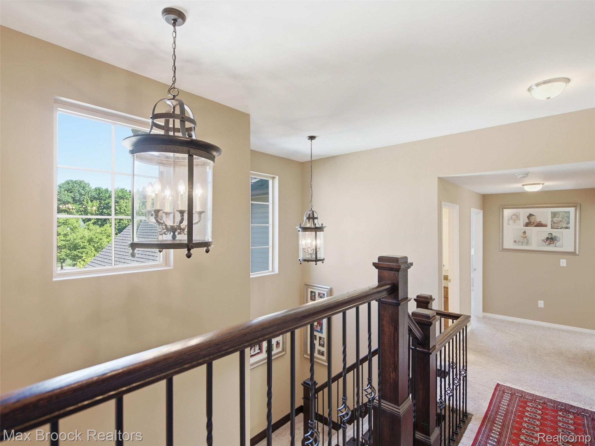 583 Birchcrest Court Property Photo 31
