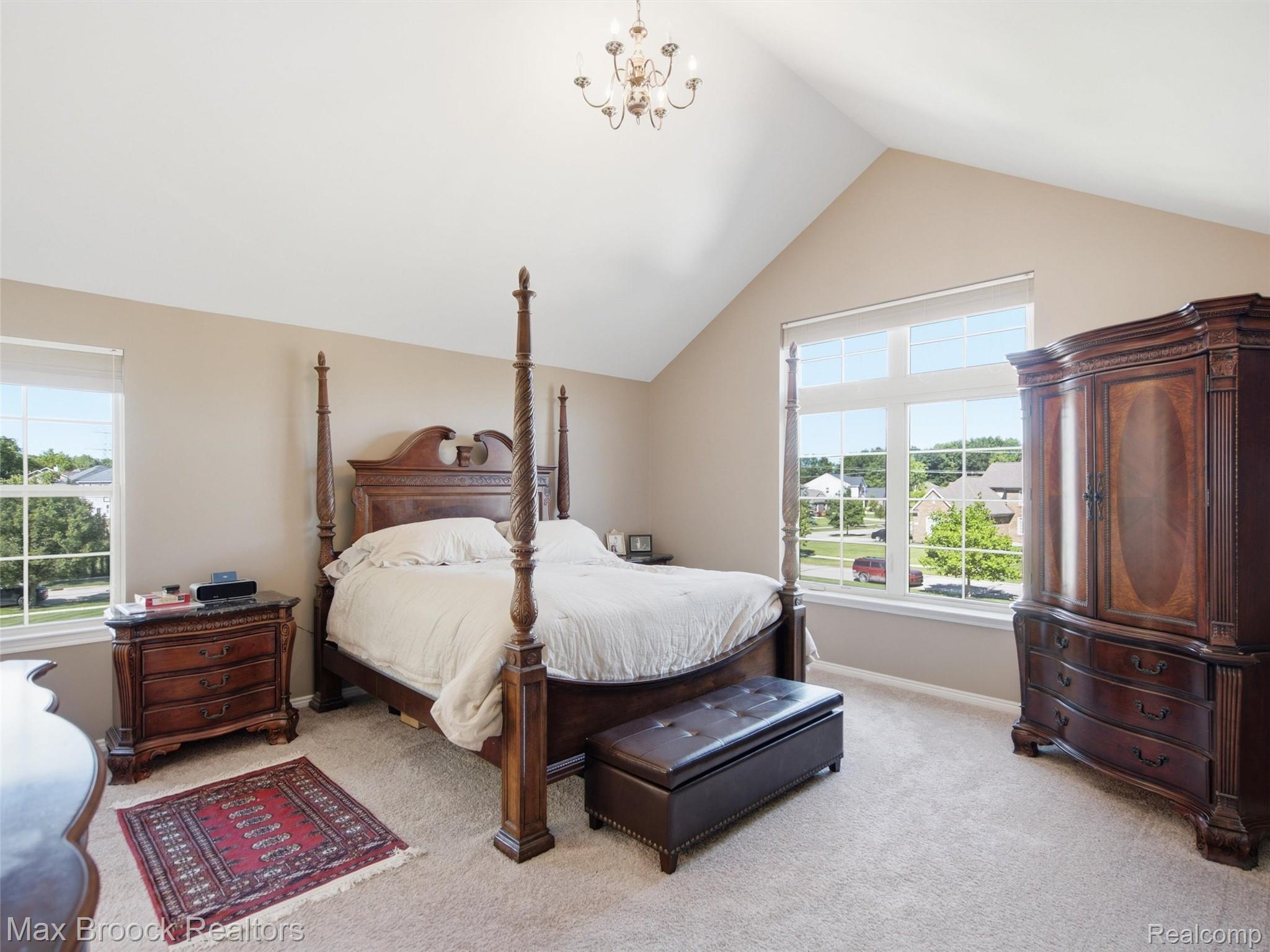 583 Birchcrest Court Property Photo 32