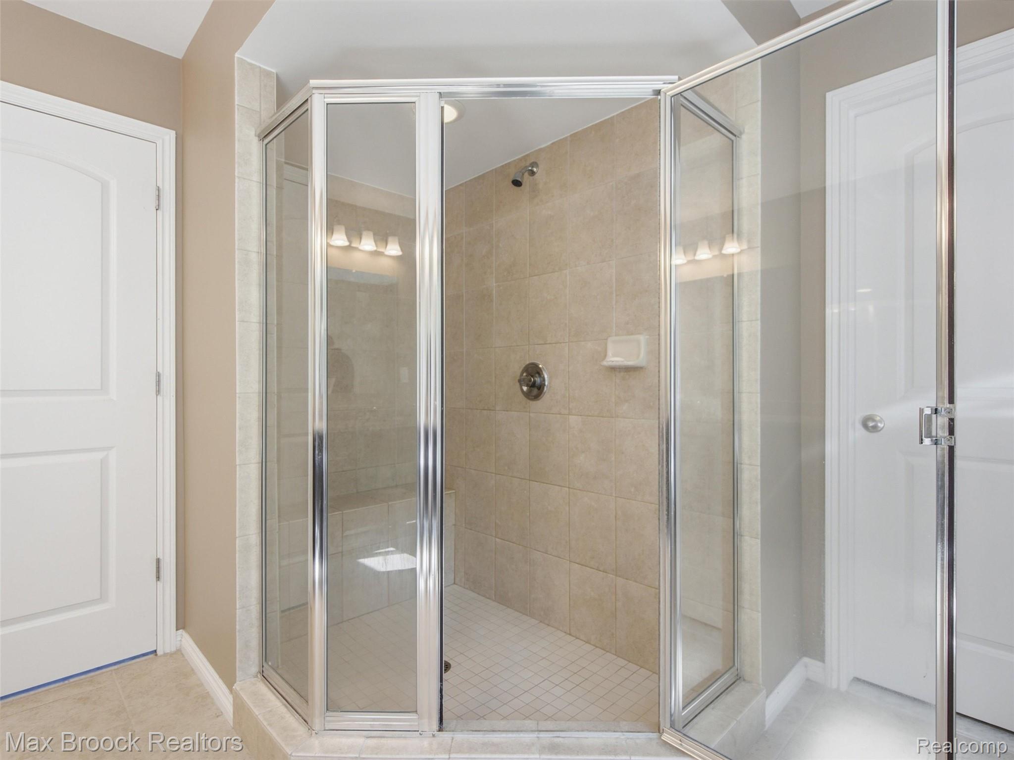 583 Birchcrest Court Property Photo 36