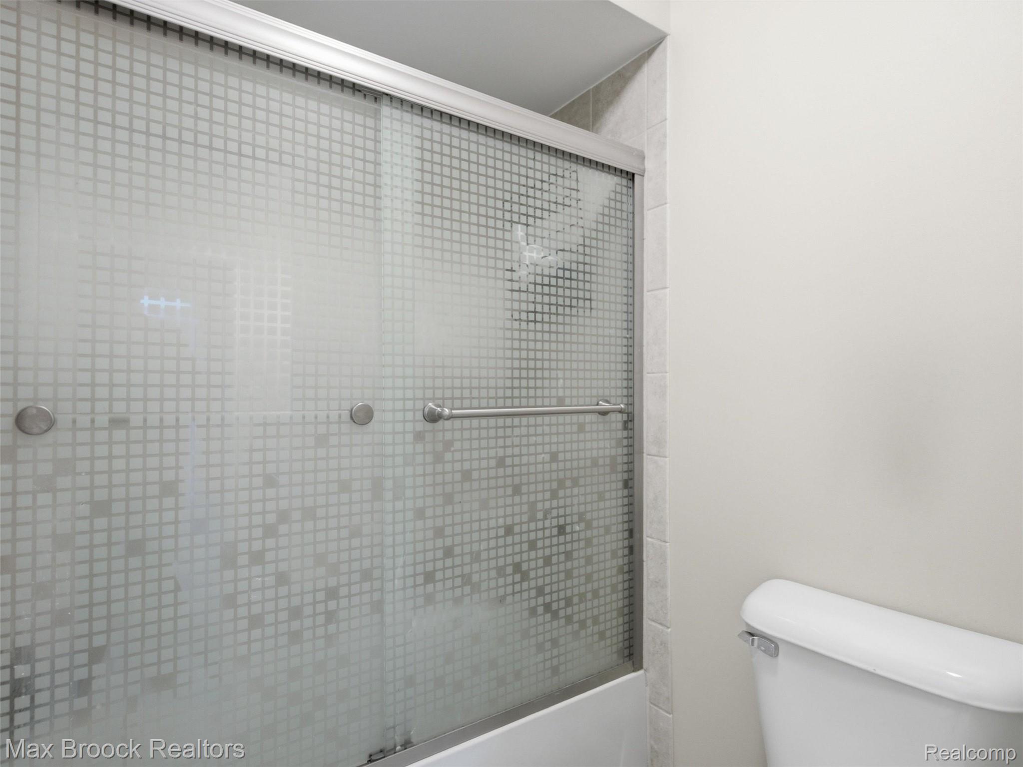 583 Birchcrest Court Property Photo 45