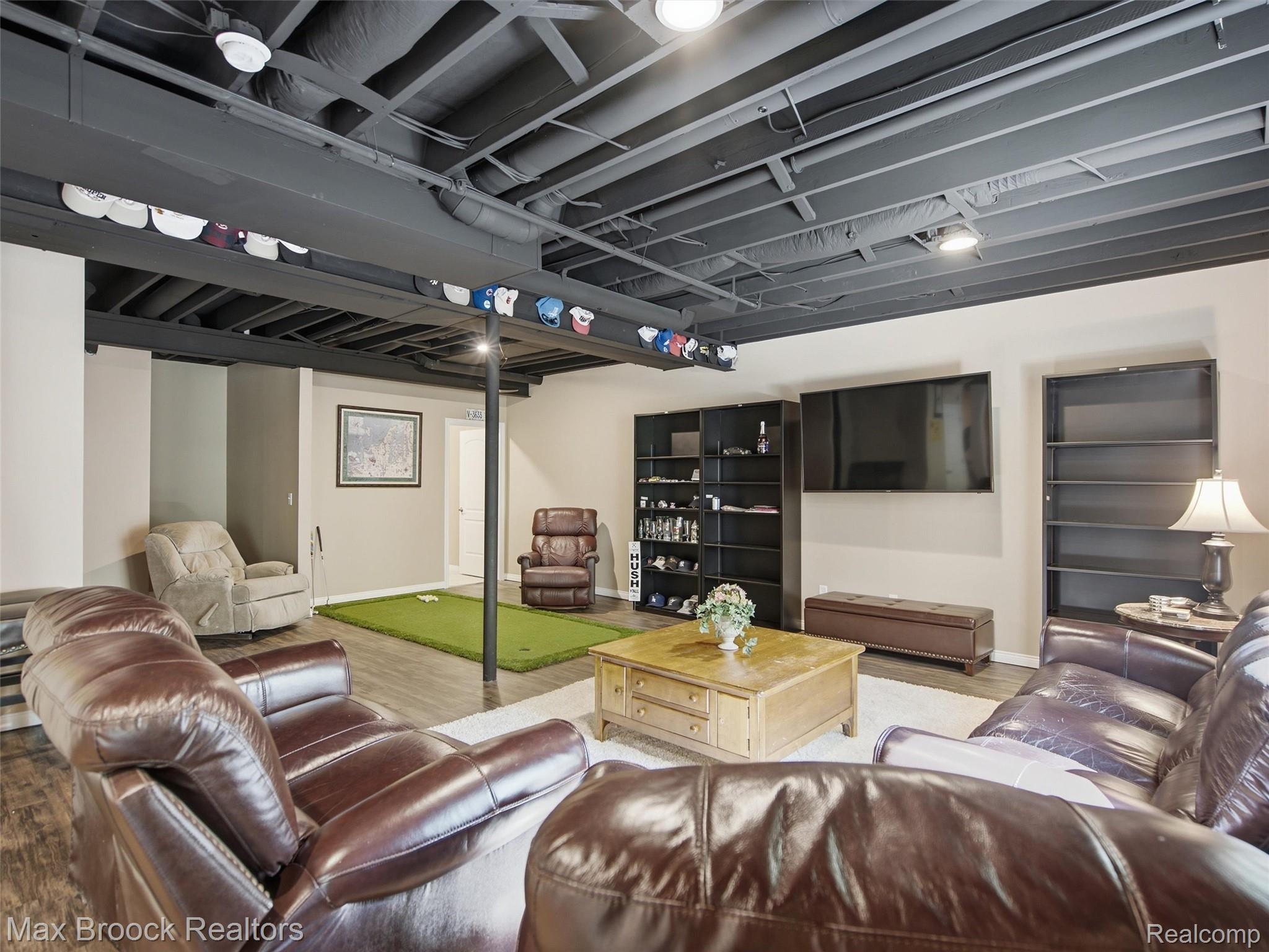 583 Birchcrest Court Property Photo 48