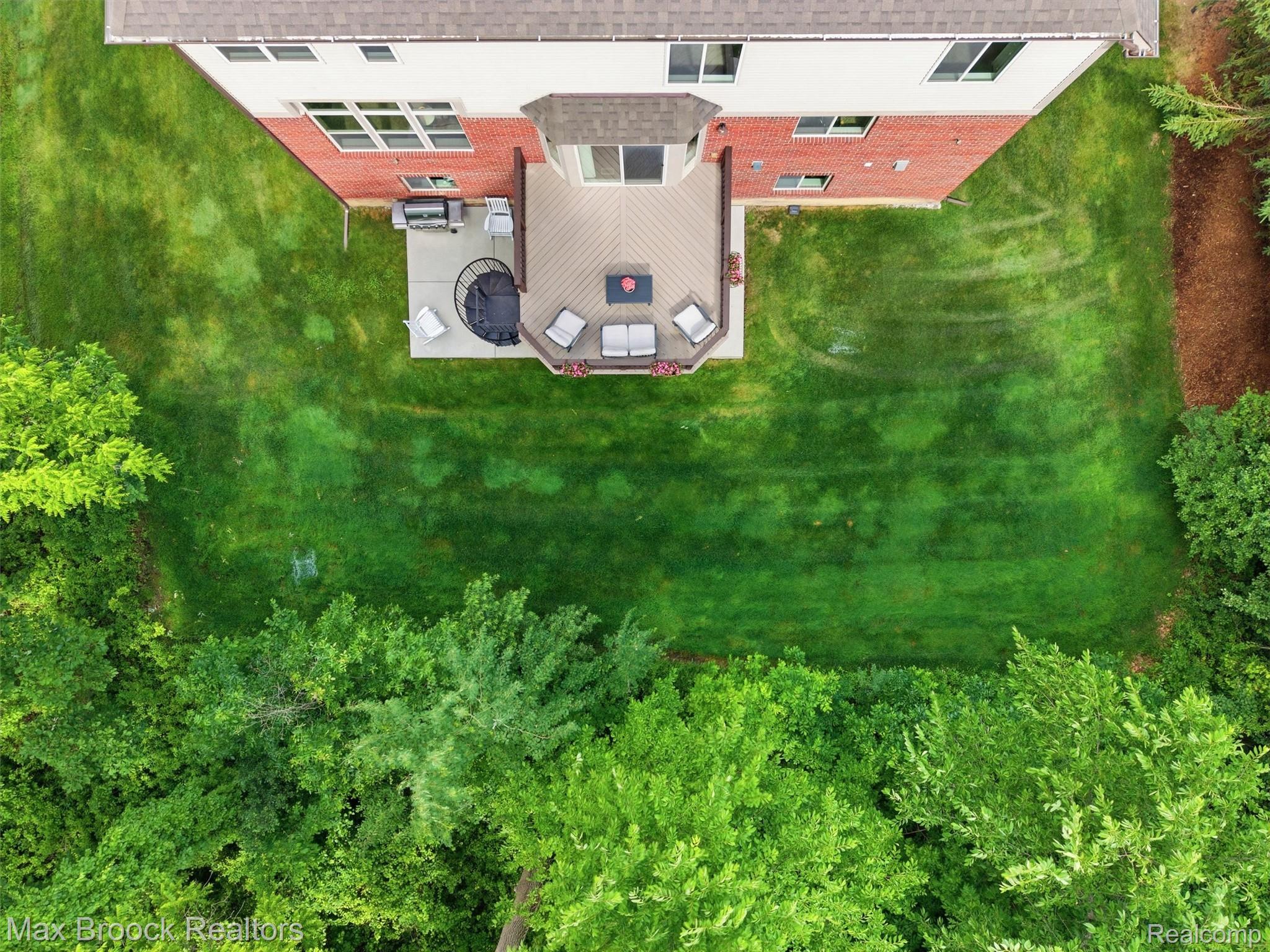 583 Birchcrest Court Property Photo 78