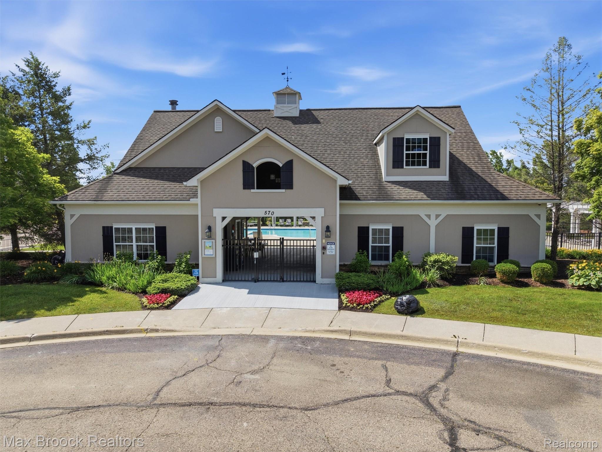 583 Birchcrest Court Property Photo 88
