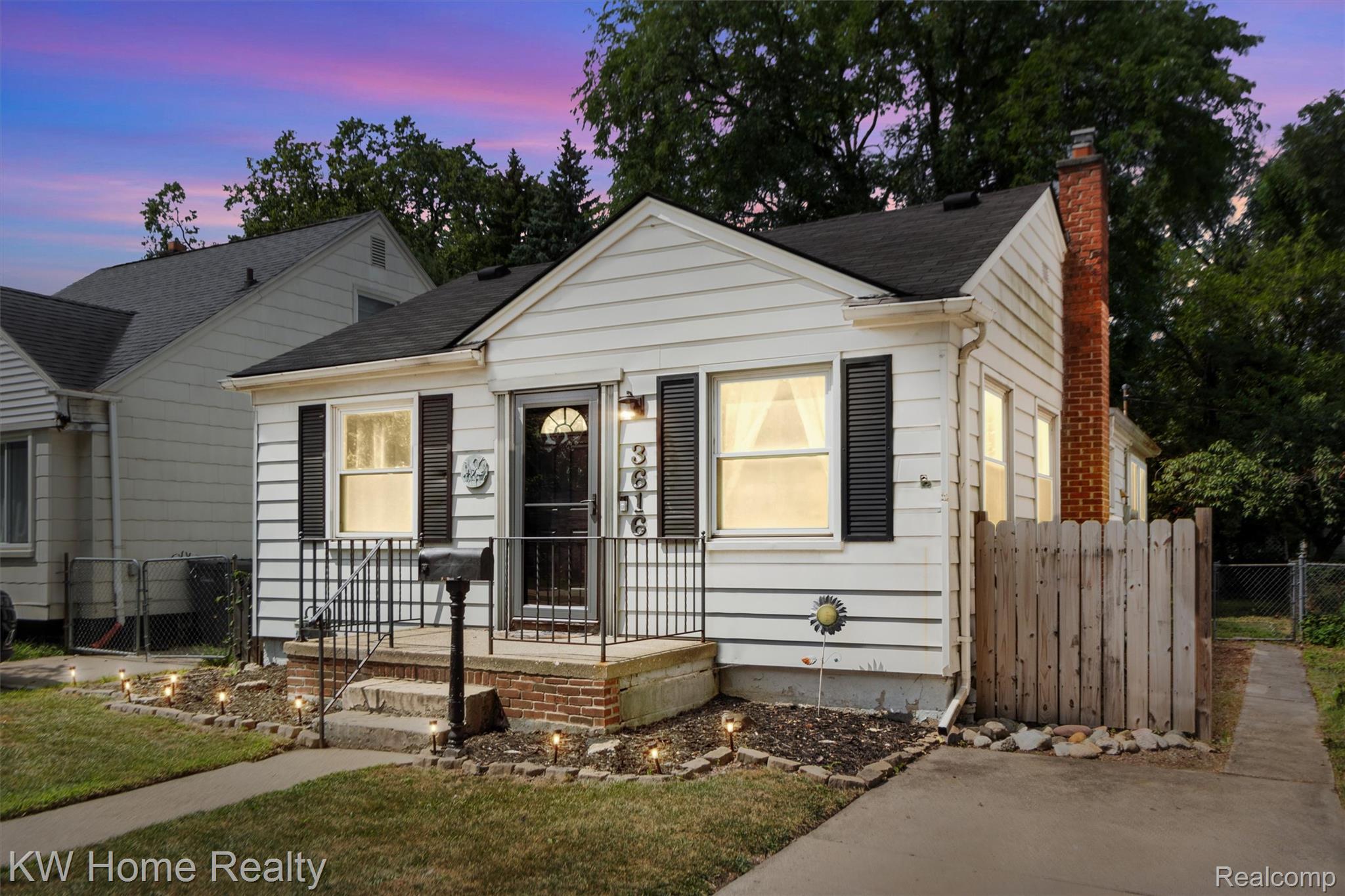 3616 Williams Street Property Photo 1