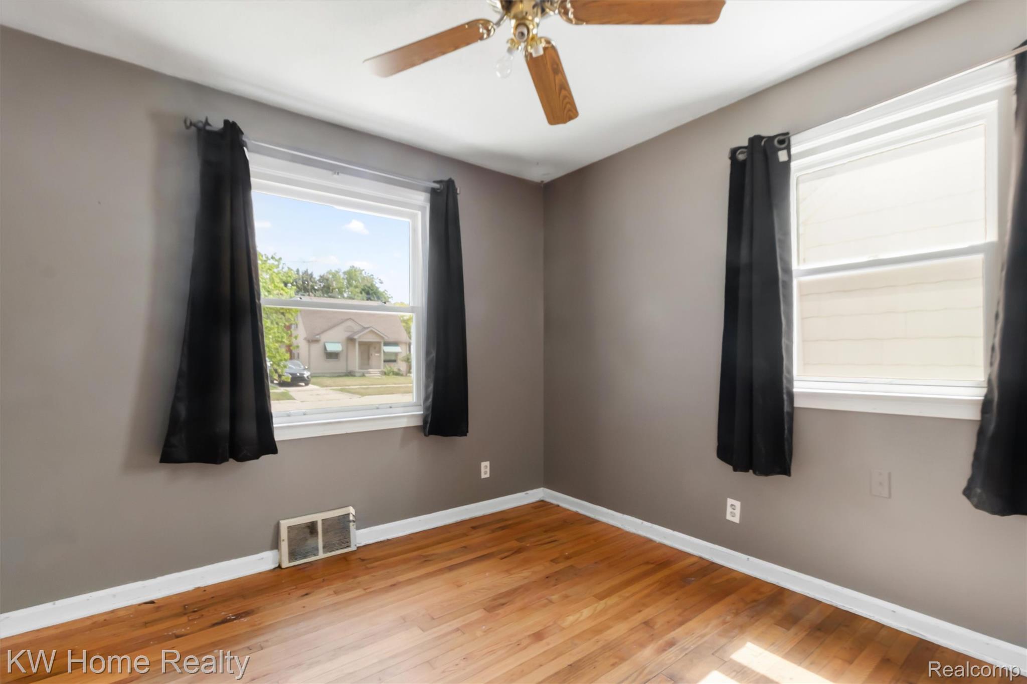 3616 Williams Street Property Photo 13