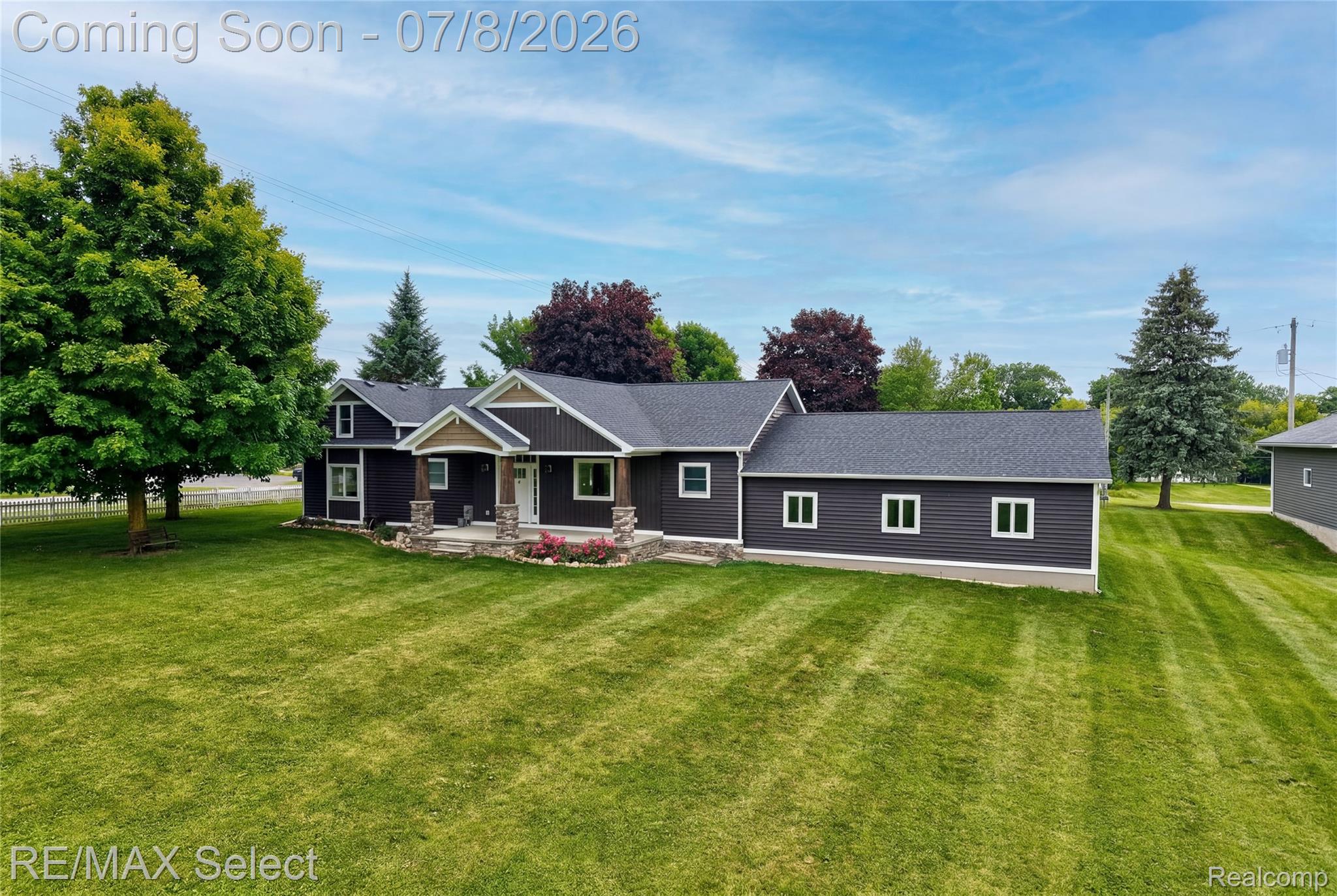 11025 Davison Road Property Photo 2