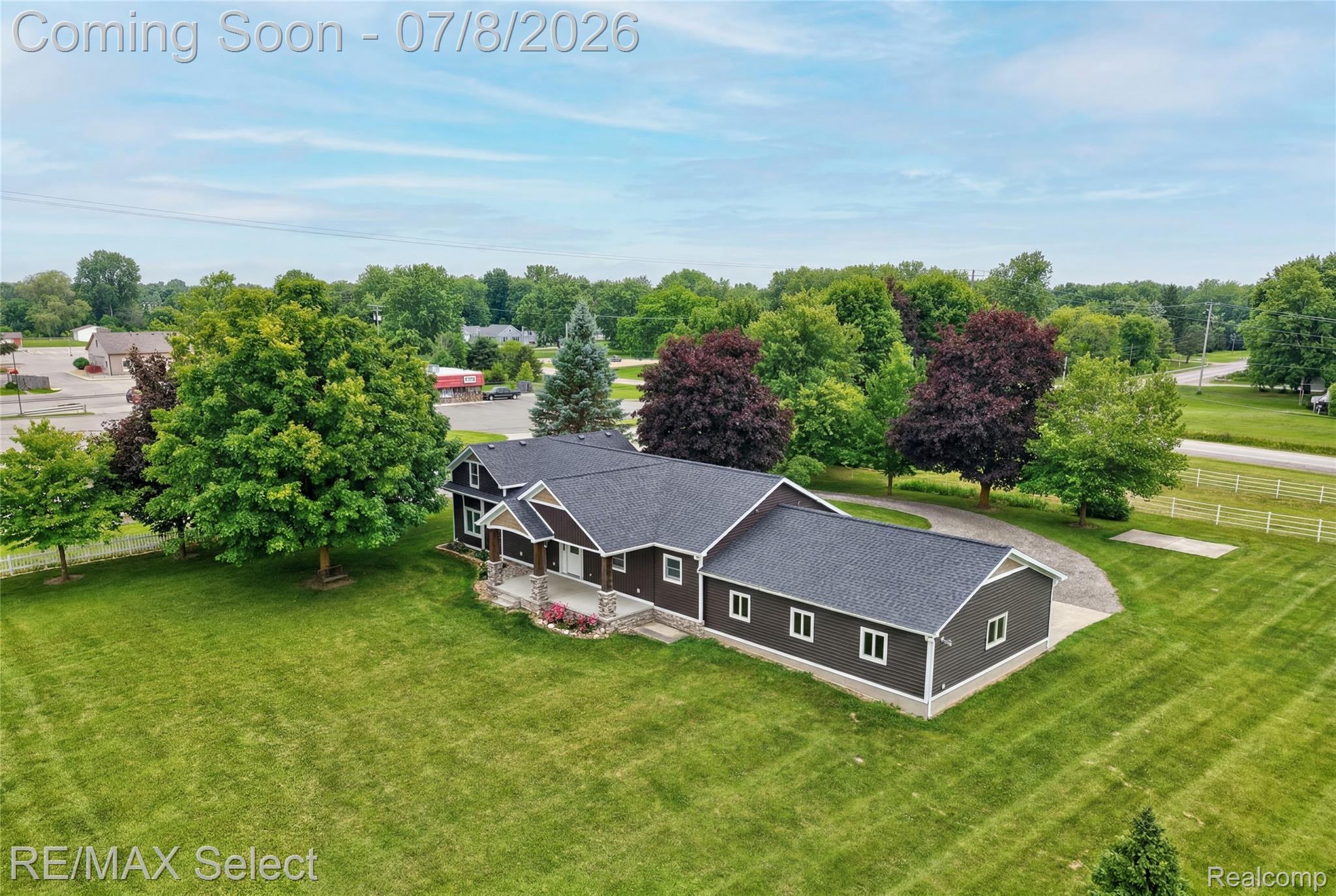 11025 Davison Road Property Photo 3