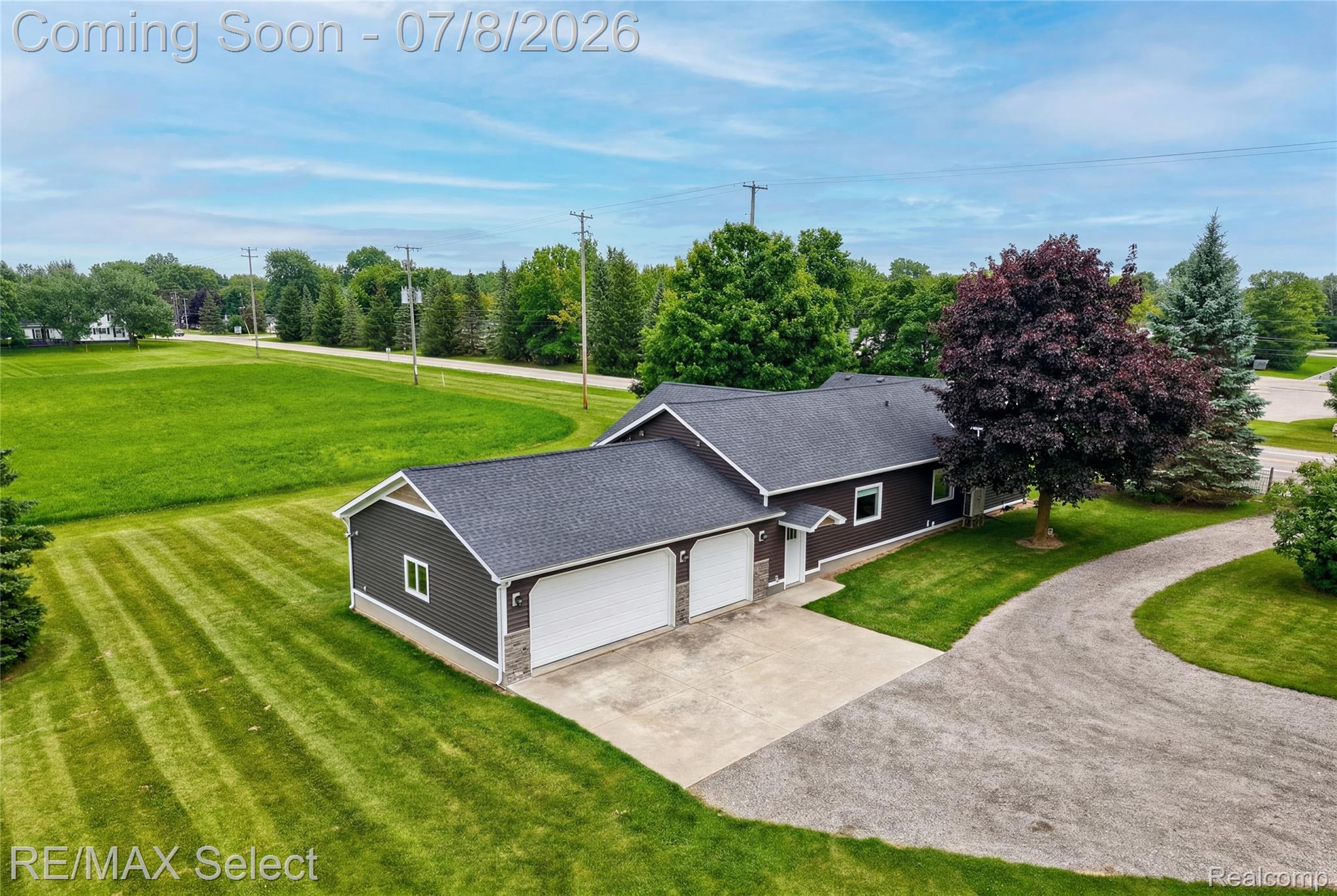 11025 Davison Road Property Photo 6