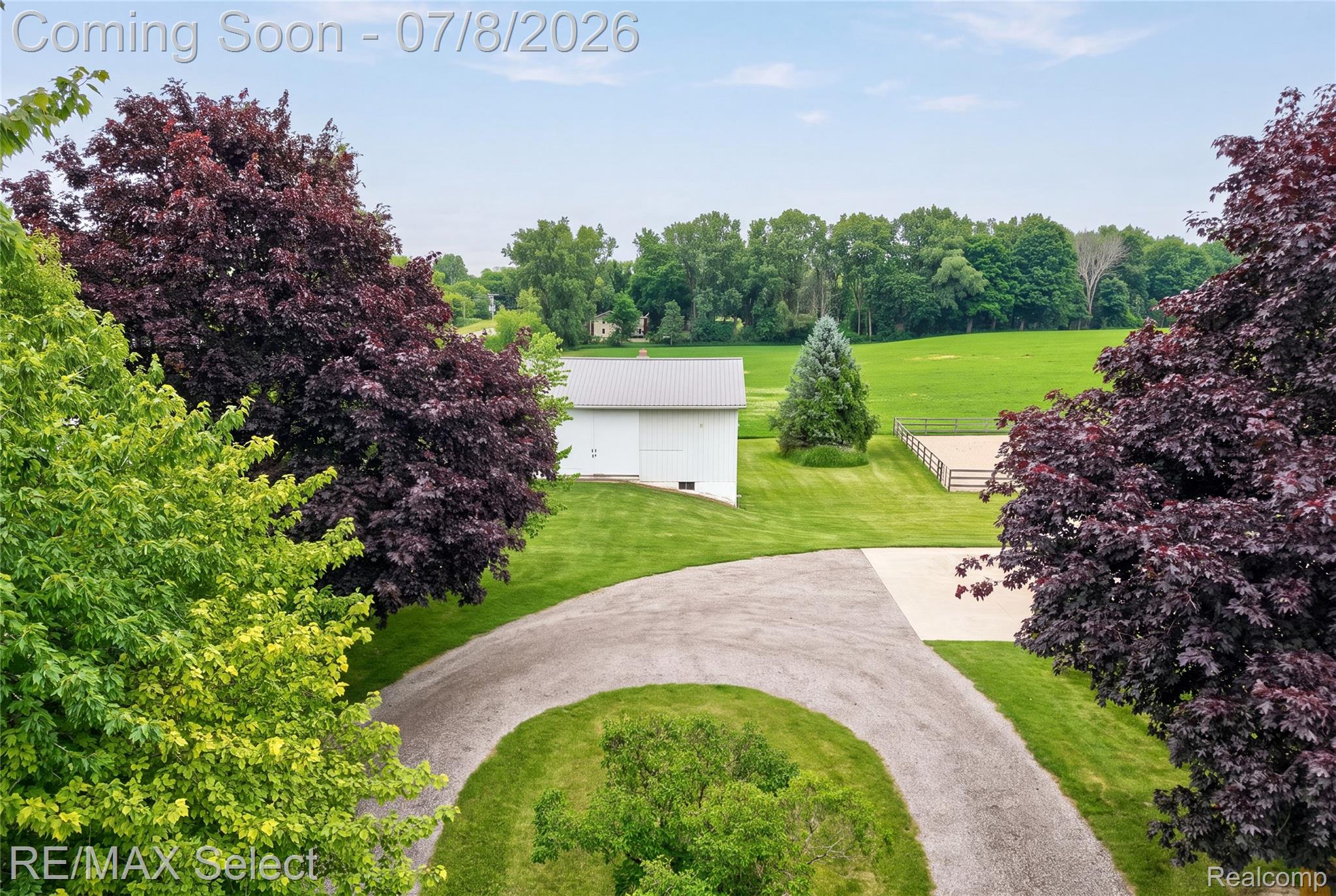 11025 Davison Road Property Photo 8