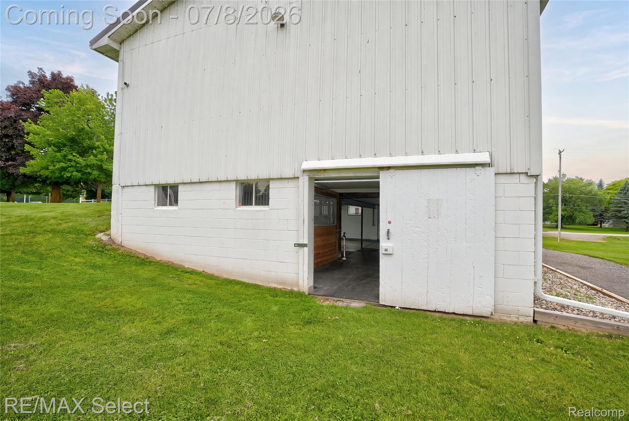 11025 Davison Road Property Photo 13