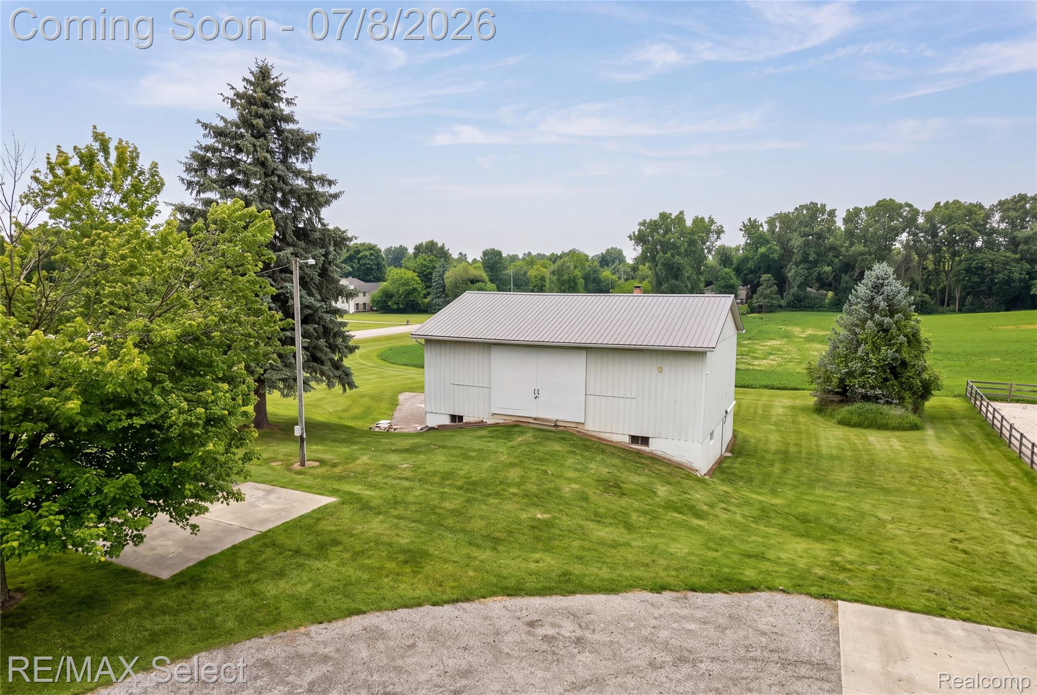 11025 Davison Road Property Photo 15