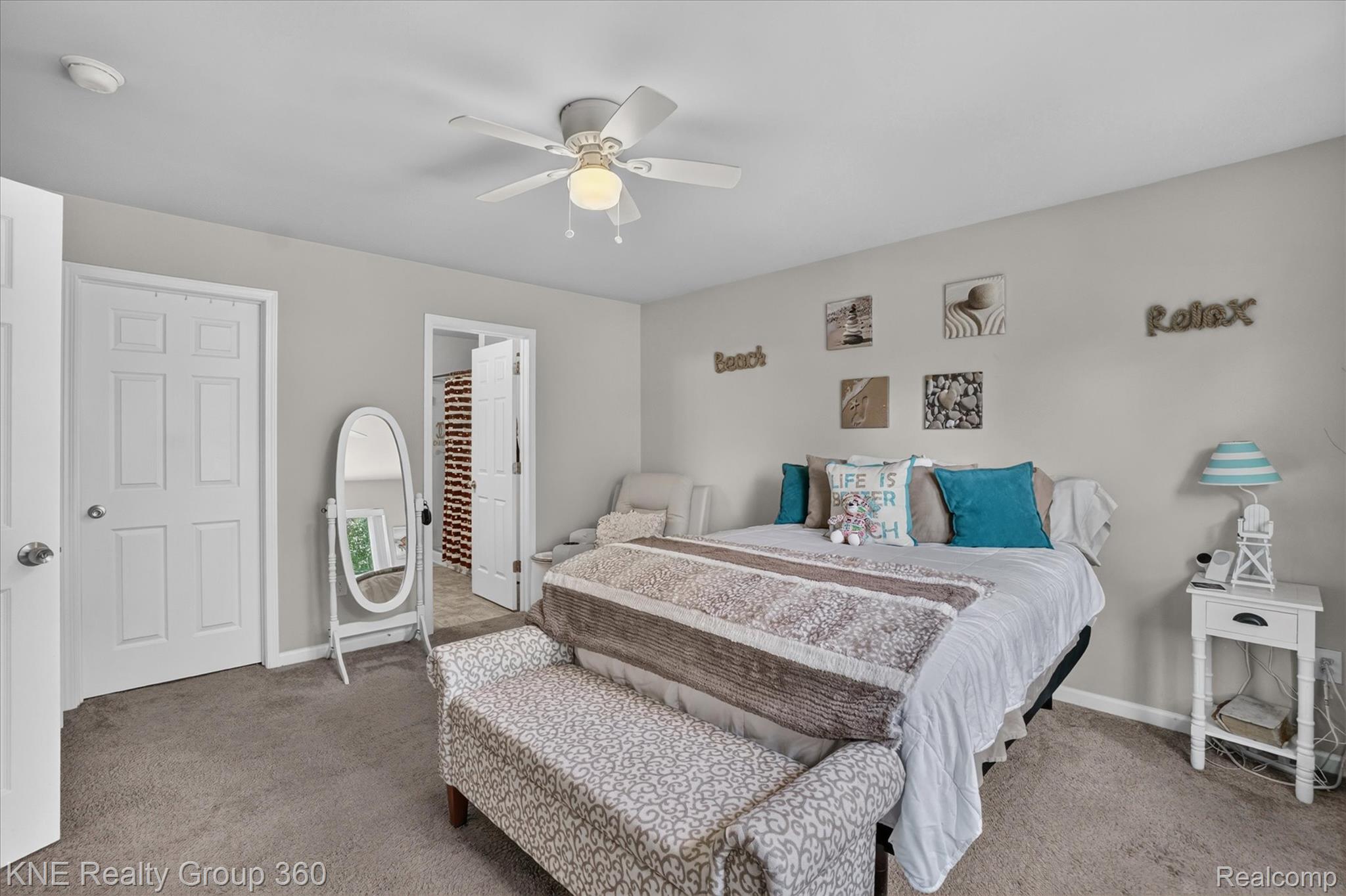 7067 Glenmeadow Court Property Photo 28