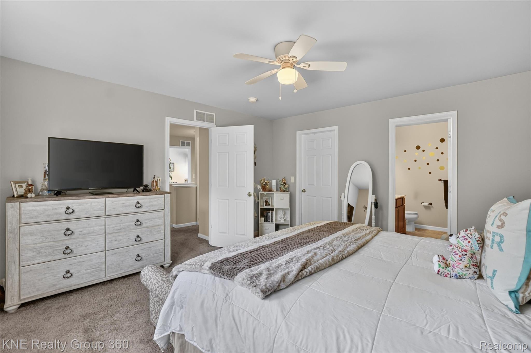 7067 Glenmeadow Court Property Photo 29