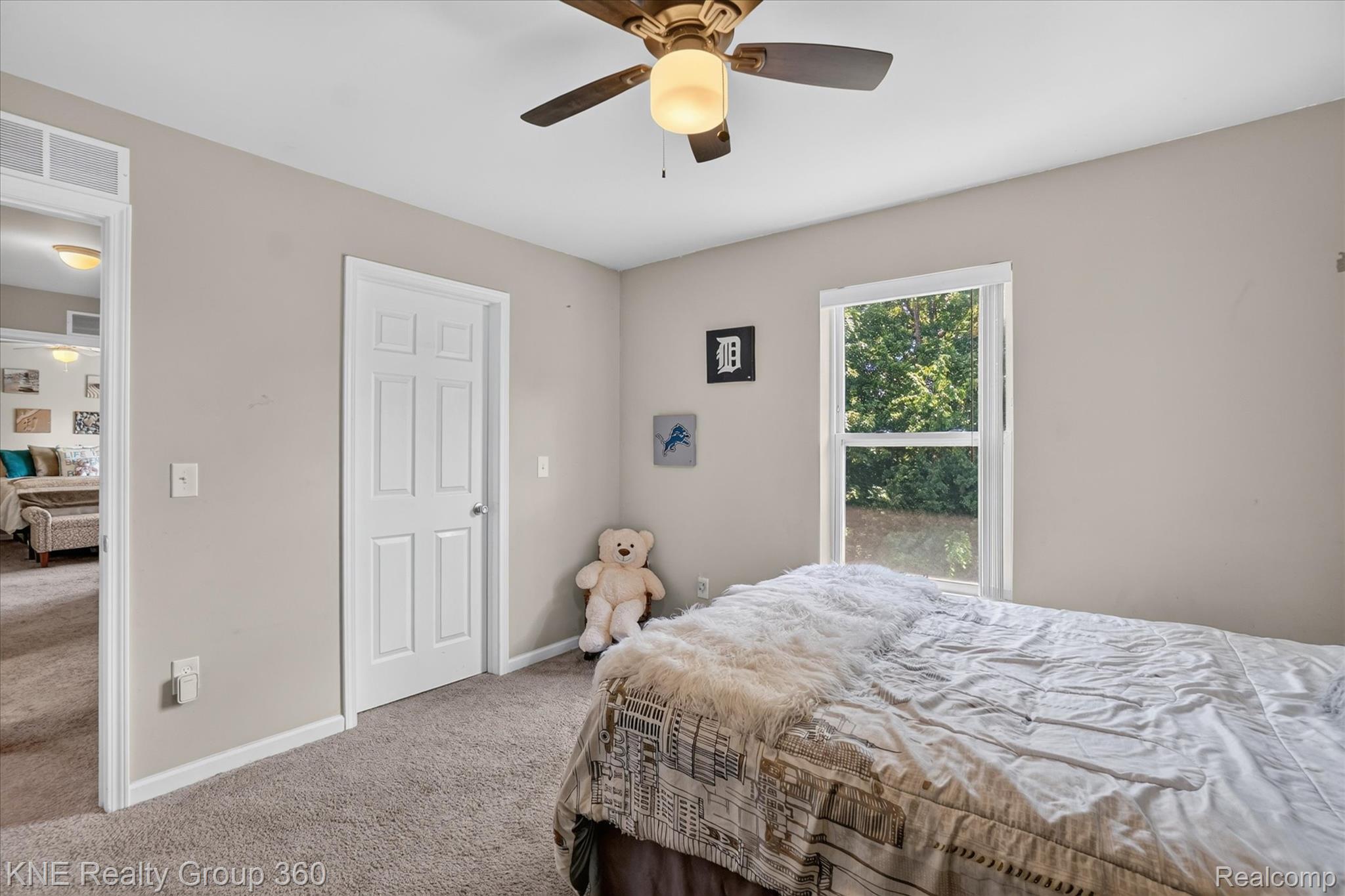 7067 Glenmeadow Court Property Photo 31
