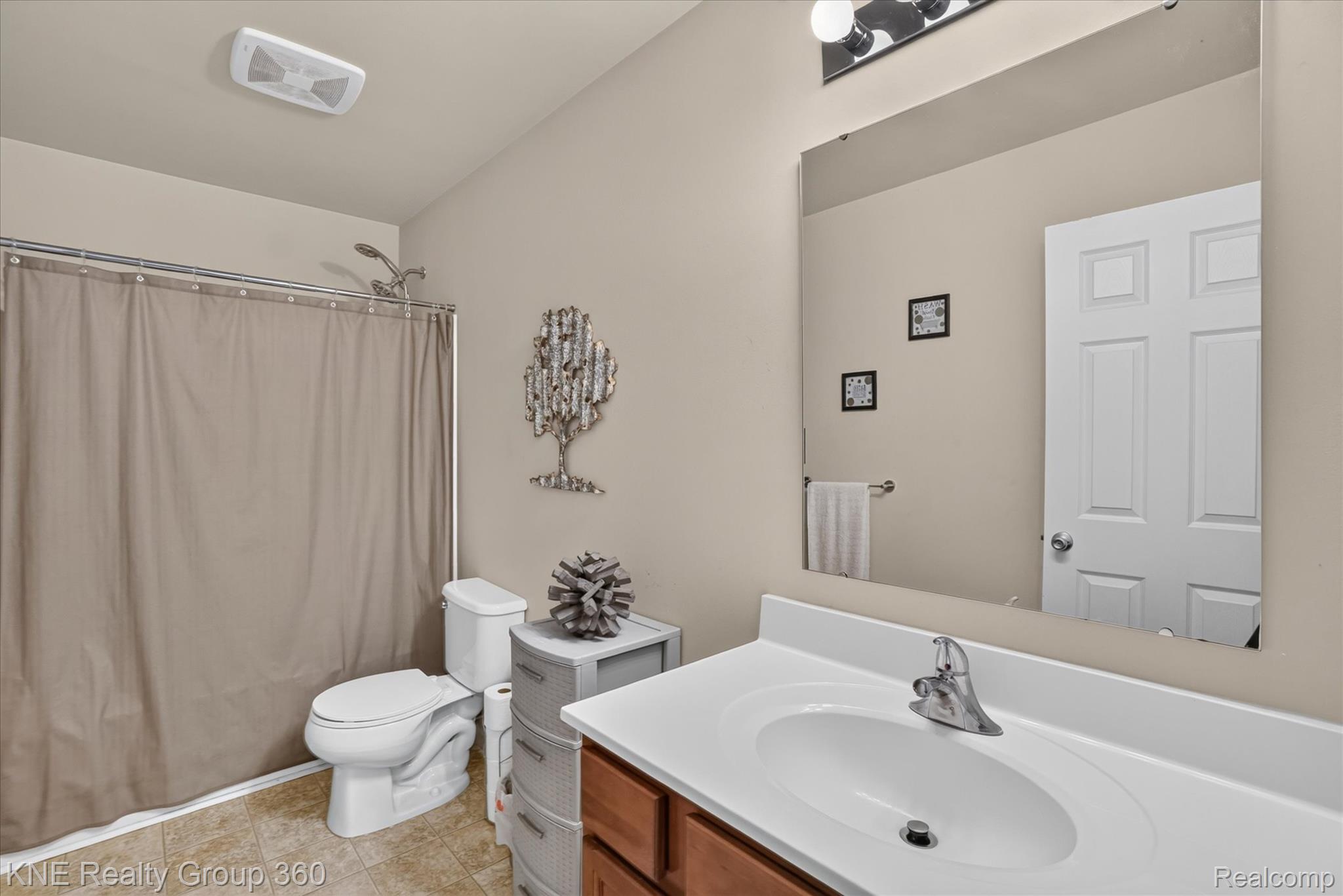 7067 Glenmeadow Court Property Photo 40