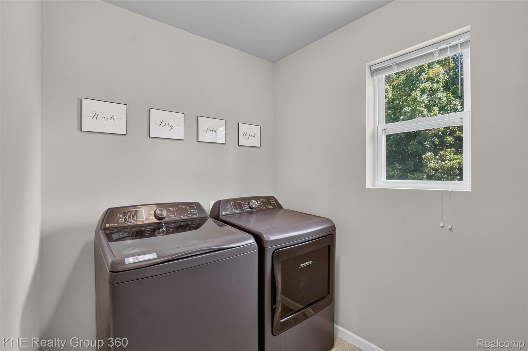 7067 Glenmeadow Court Property Photo 41