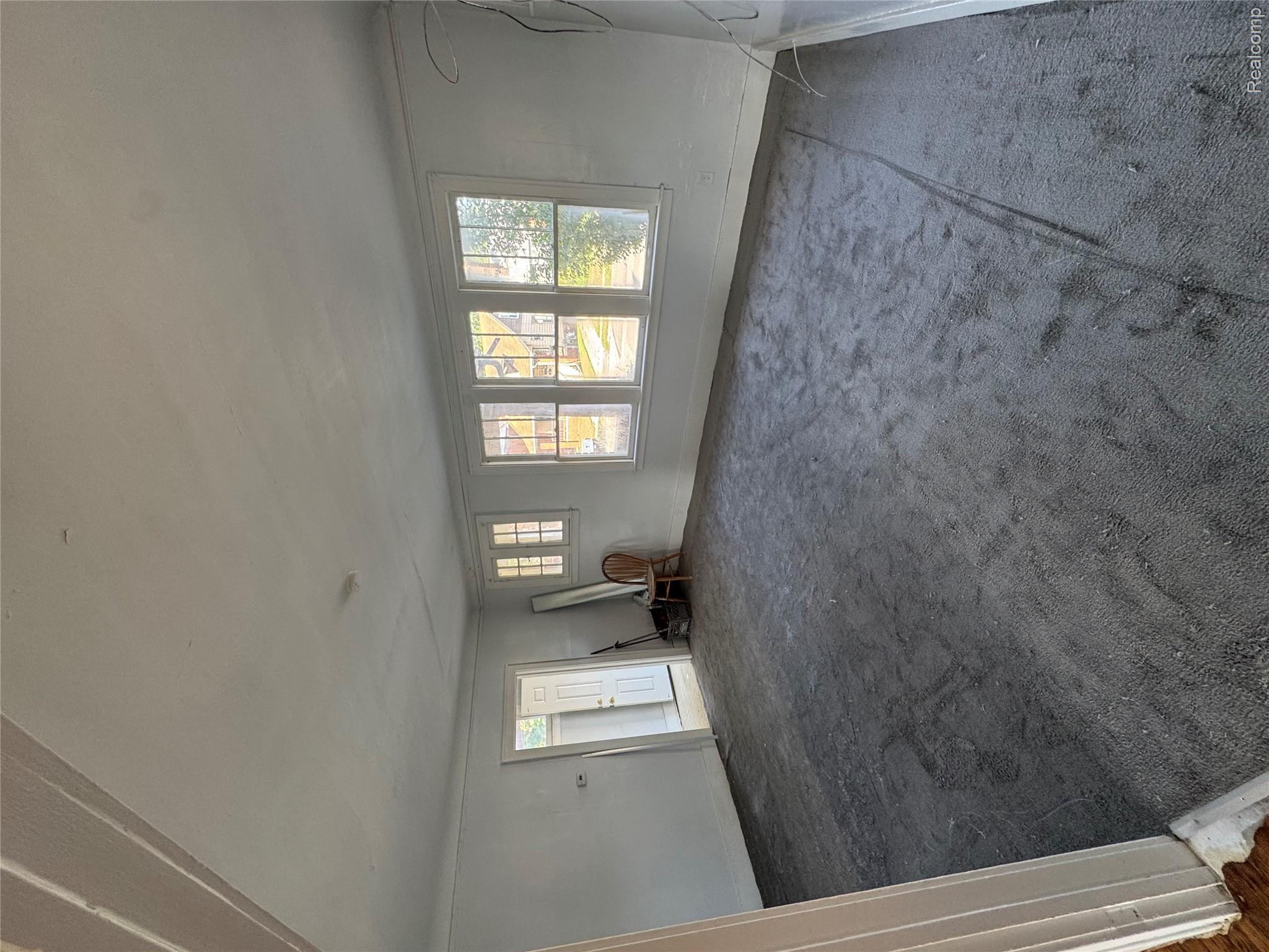 11912 Wisconsin Street Property Photo 2