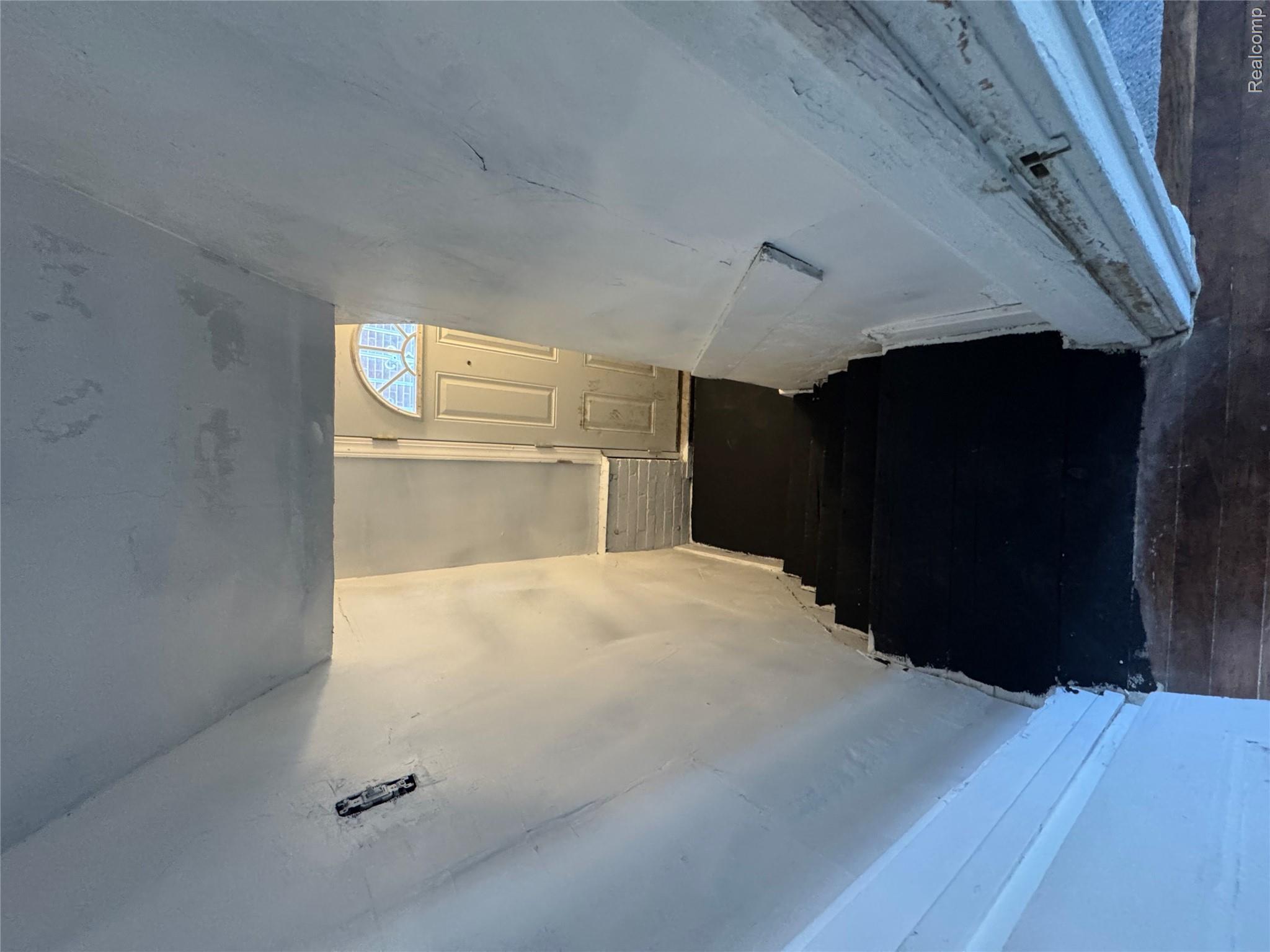 11912 Wisconsin Street Property Photo 6